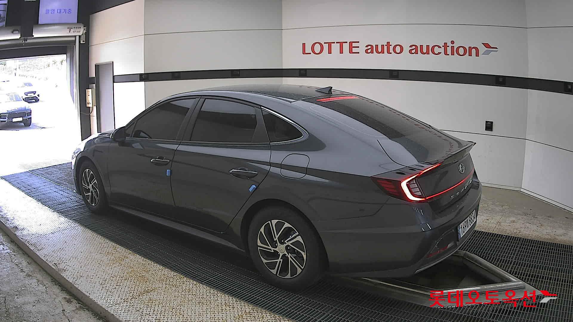 Hyundai Sonata - 15