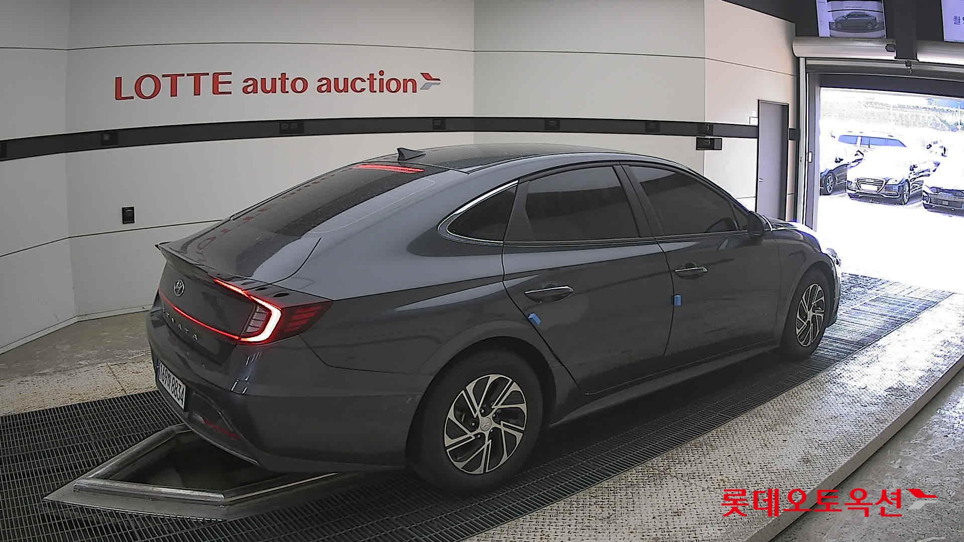 Hyundai Sonata - 19