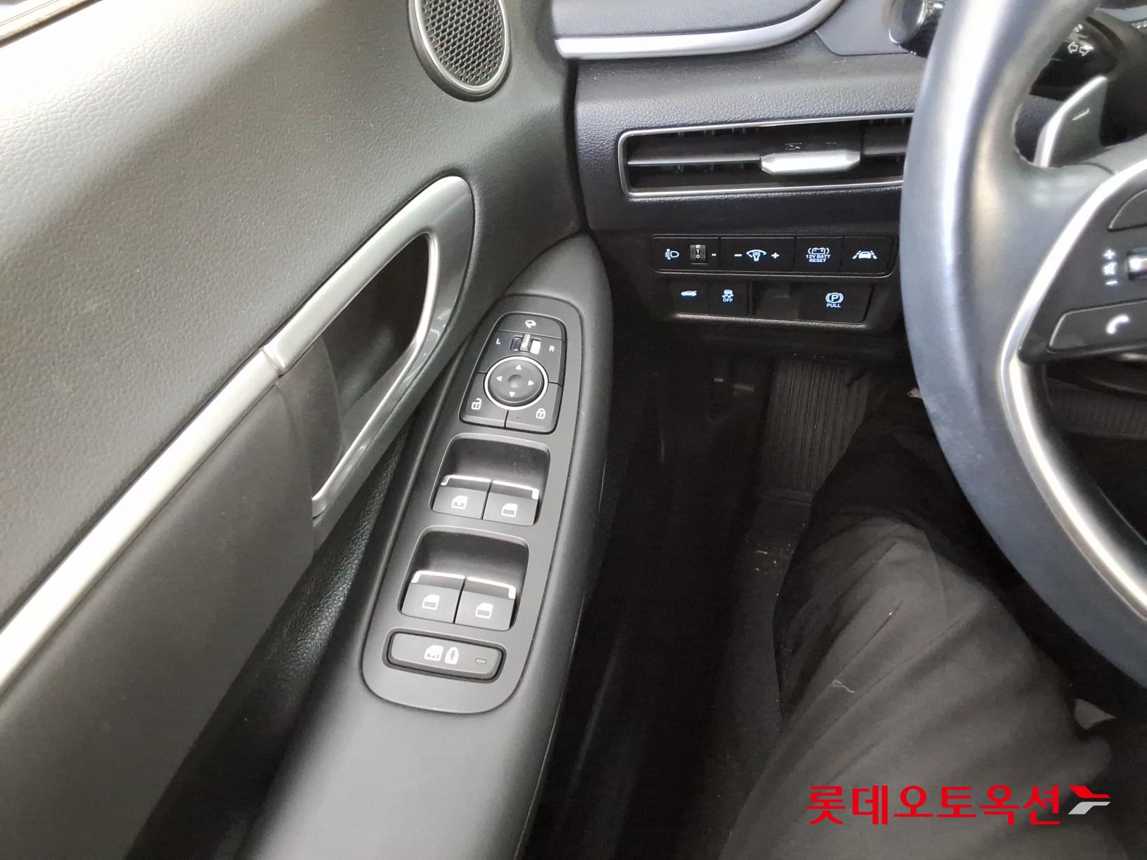 Hyundai Sonata - 29