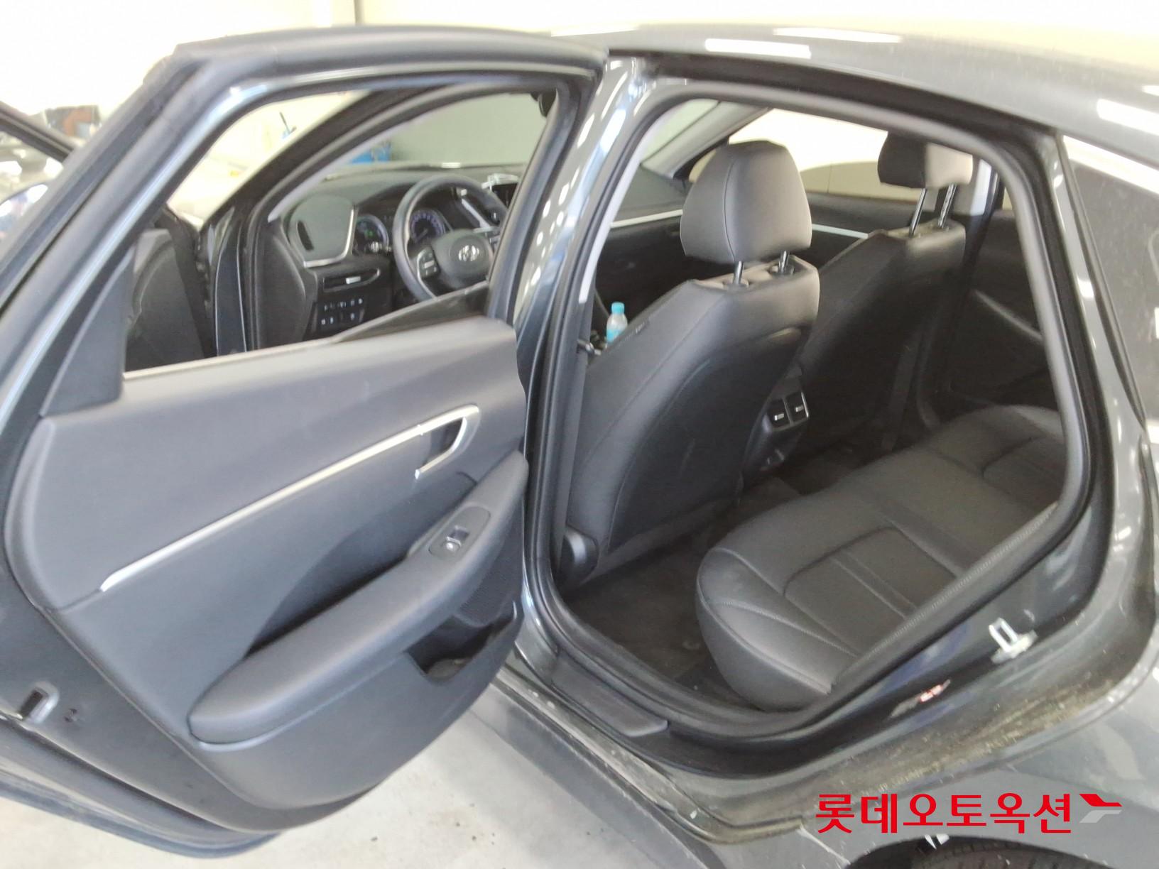 Hyundai Sonata - 37