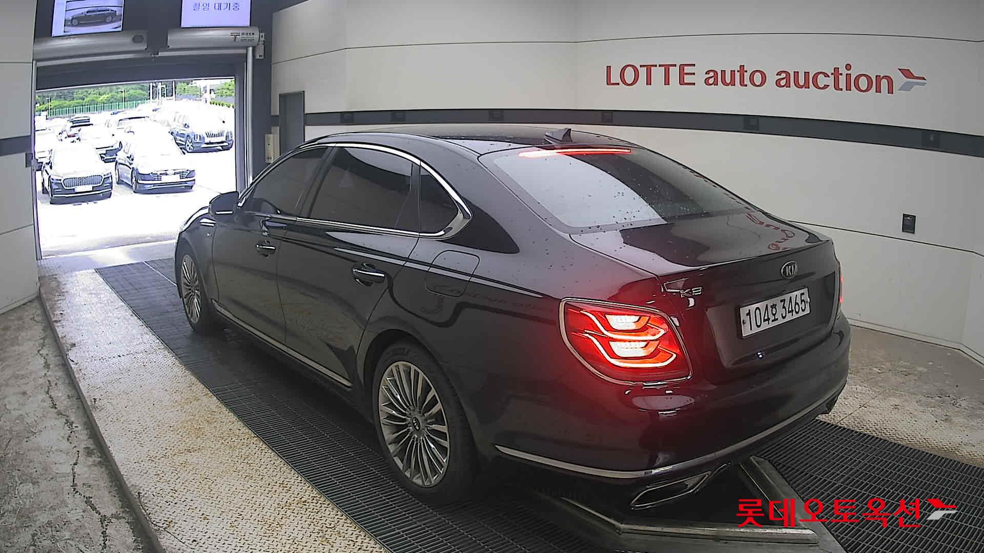 2021 - kia k9