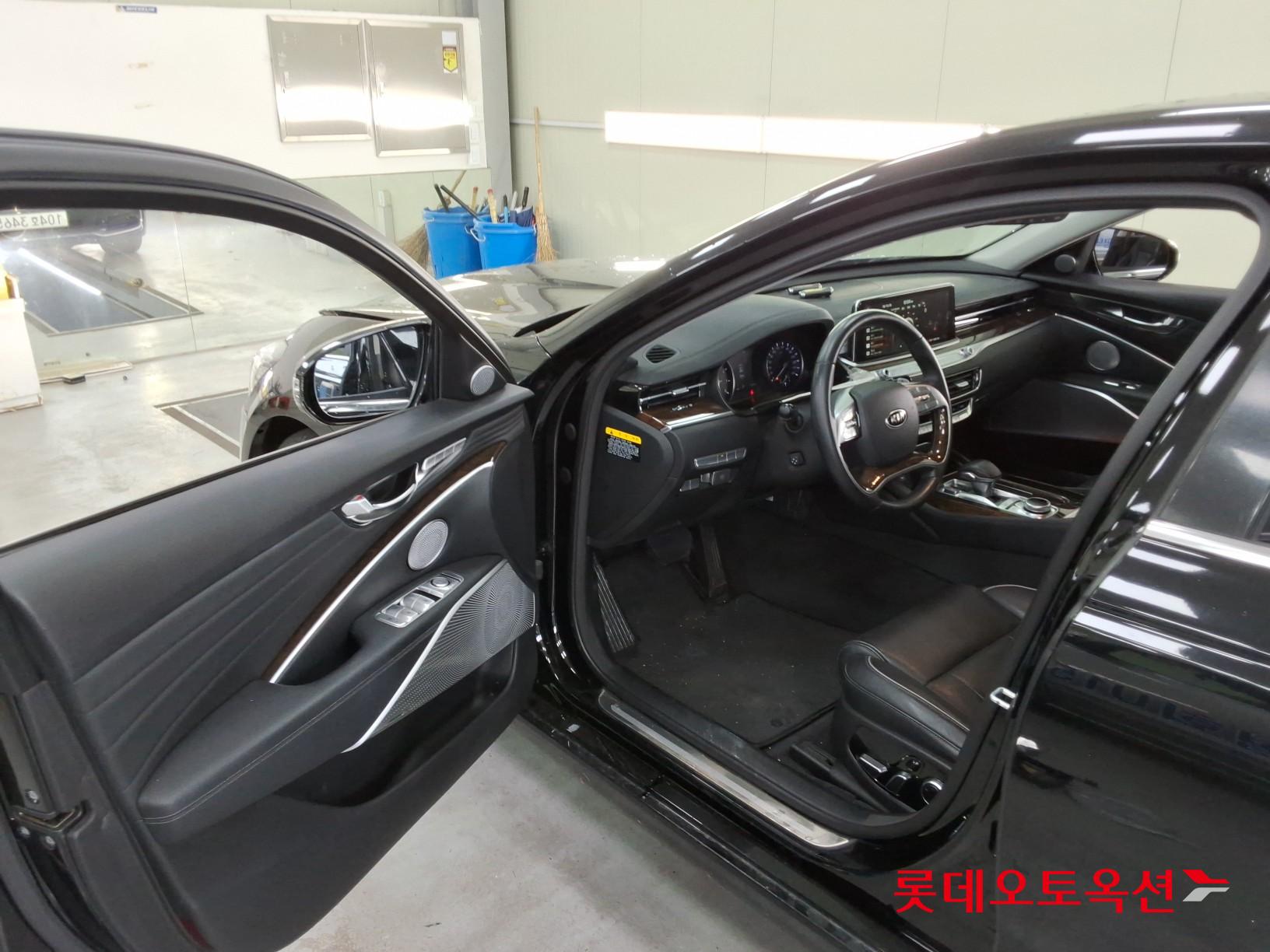2021 - kia k9