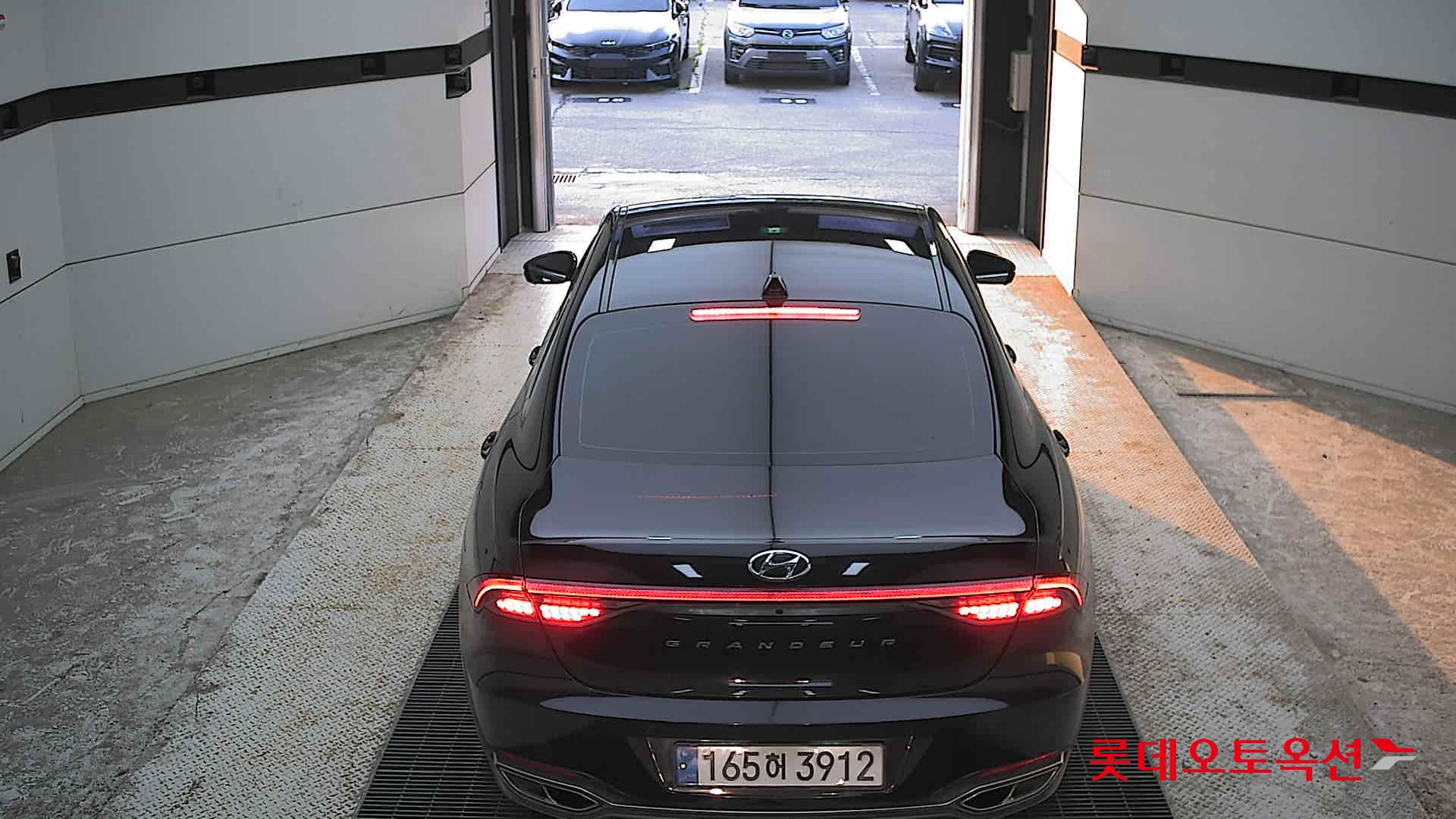 Hyundai Grandeur - 17