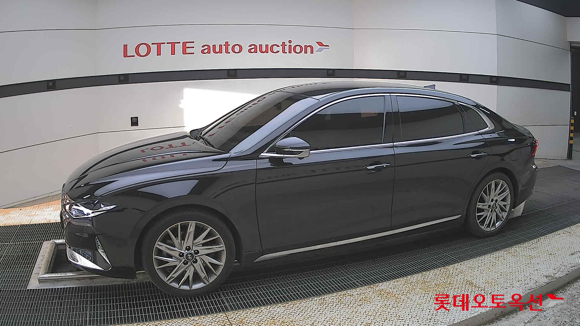 Hyundai Grandeur - 12