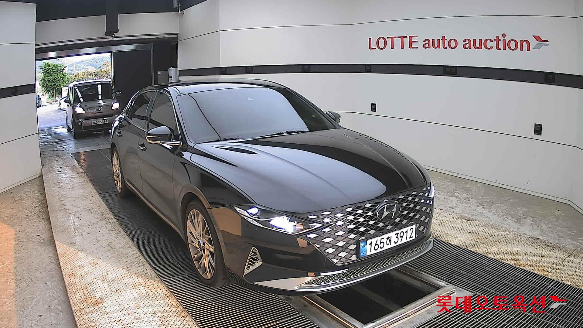 Hyundai Grandeur - 24