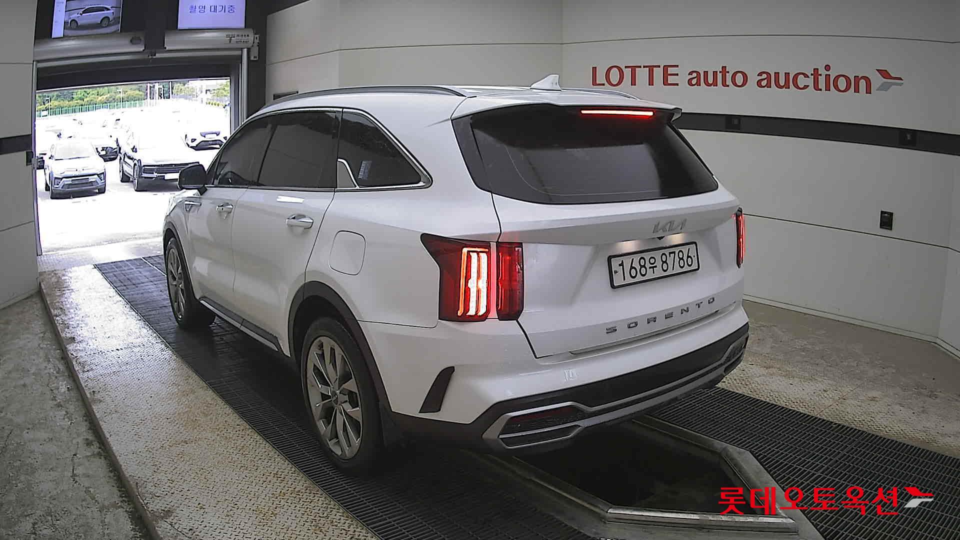 Kia Sorento - 4