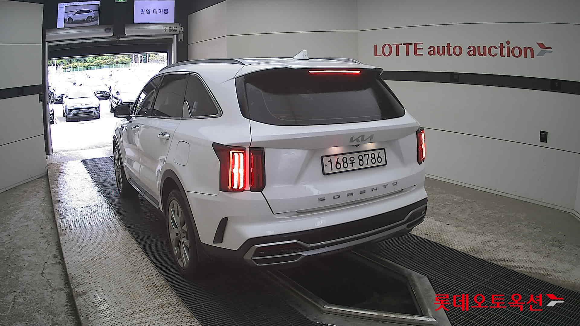 Kia Sorento - 16