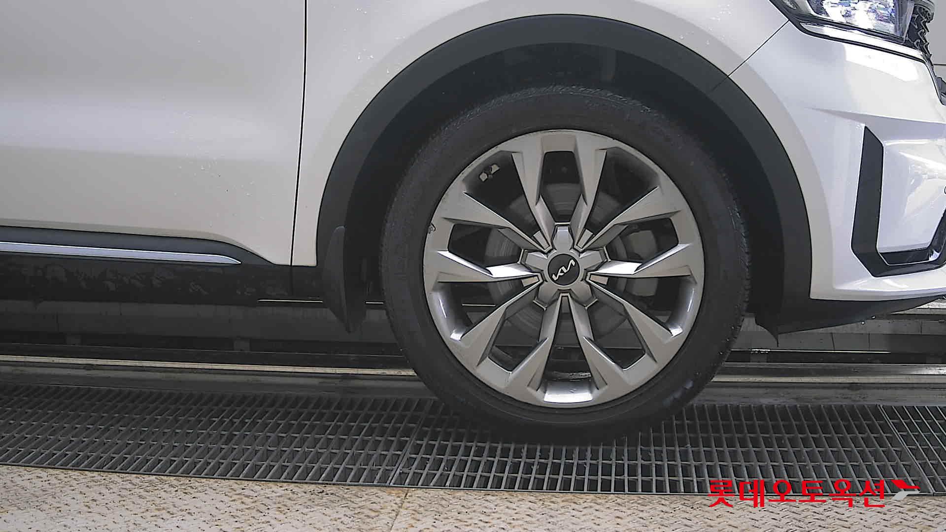 Kia Sorento - 27