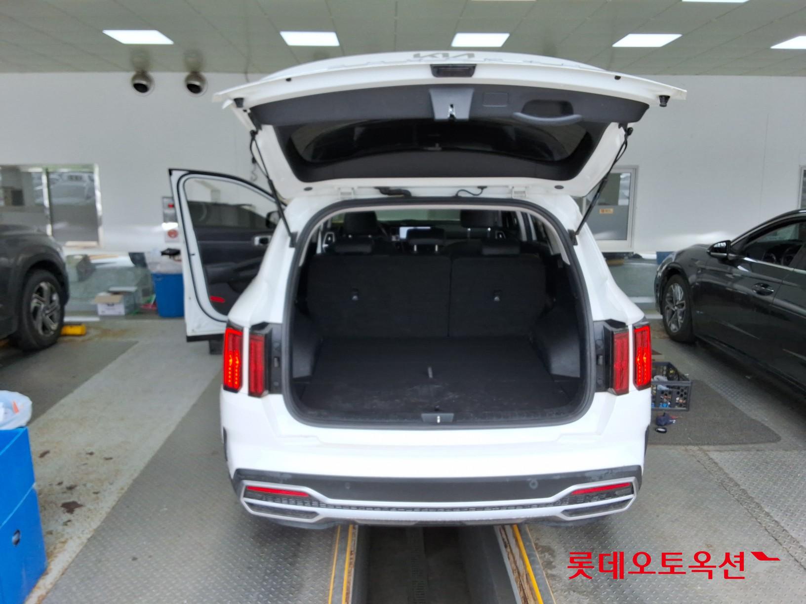 Kia Sorento - 9