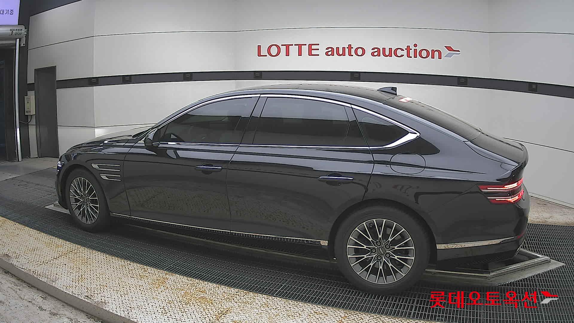 Genesis G80 - 14