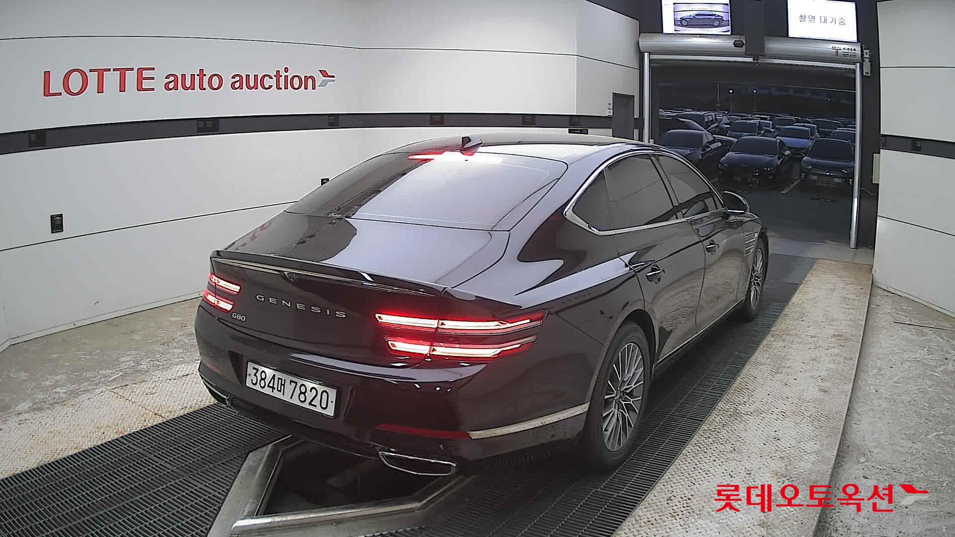 Genesis G80 - 18
