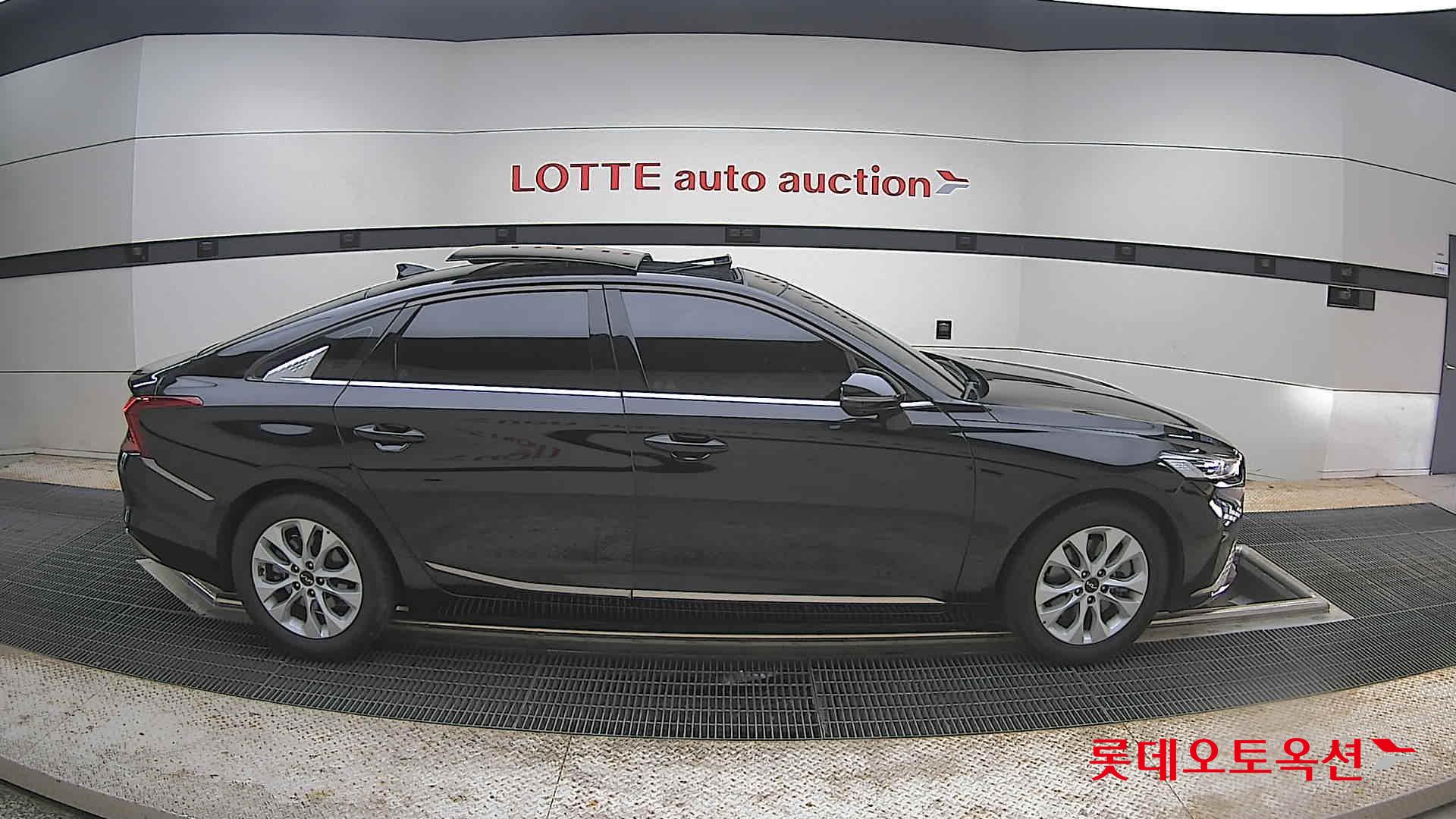 Kia K8 - 21