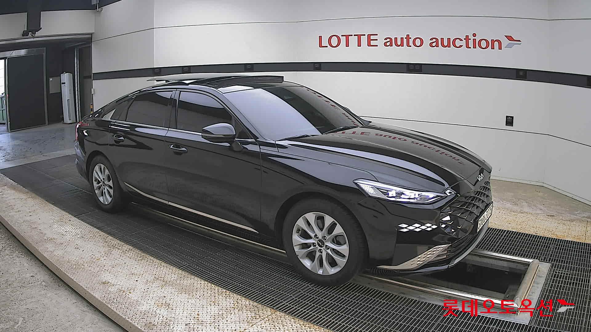 Kia K8 - 23