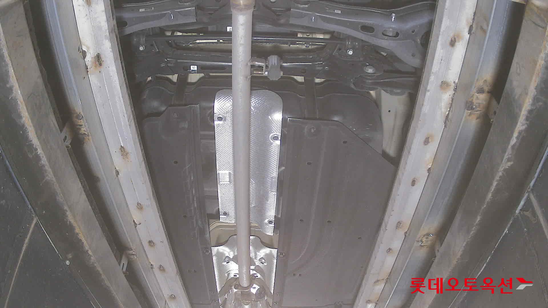 Kia K8 - 2