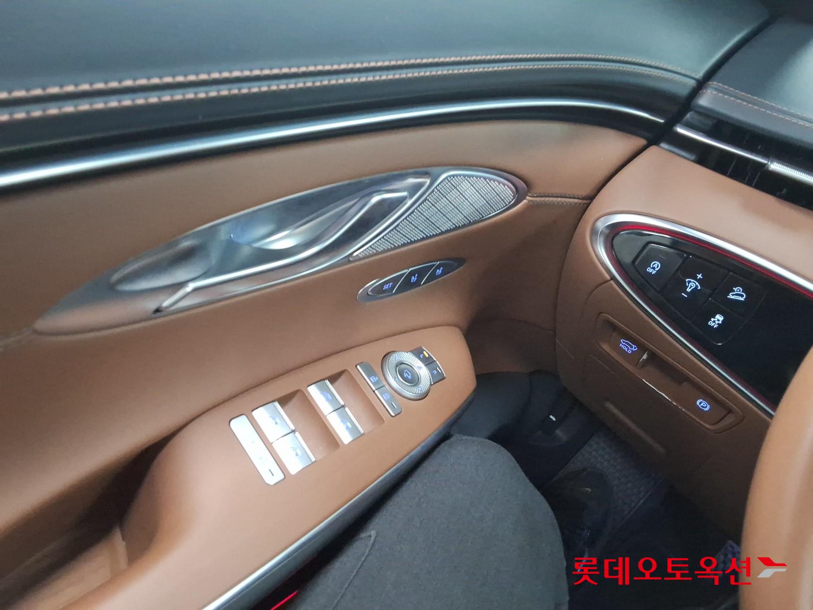Genesis GV70 - 29