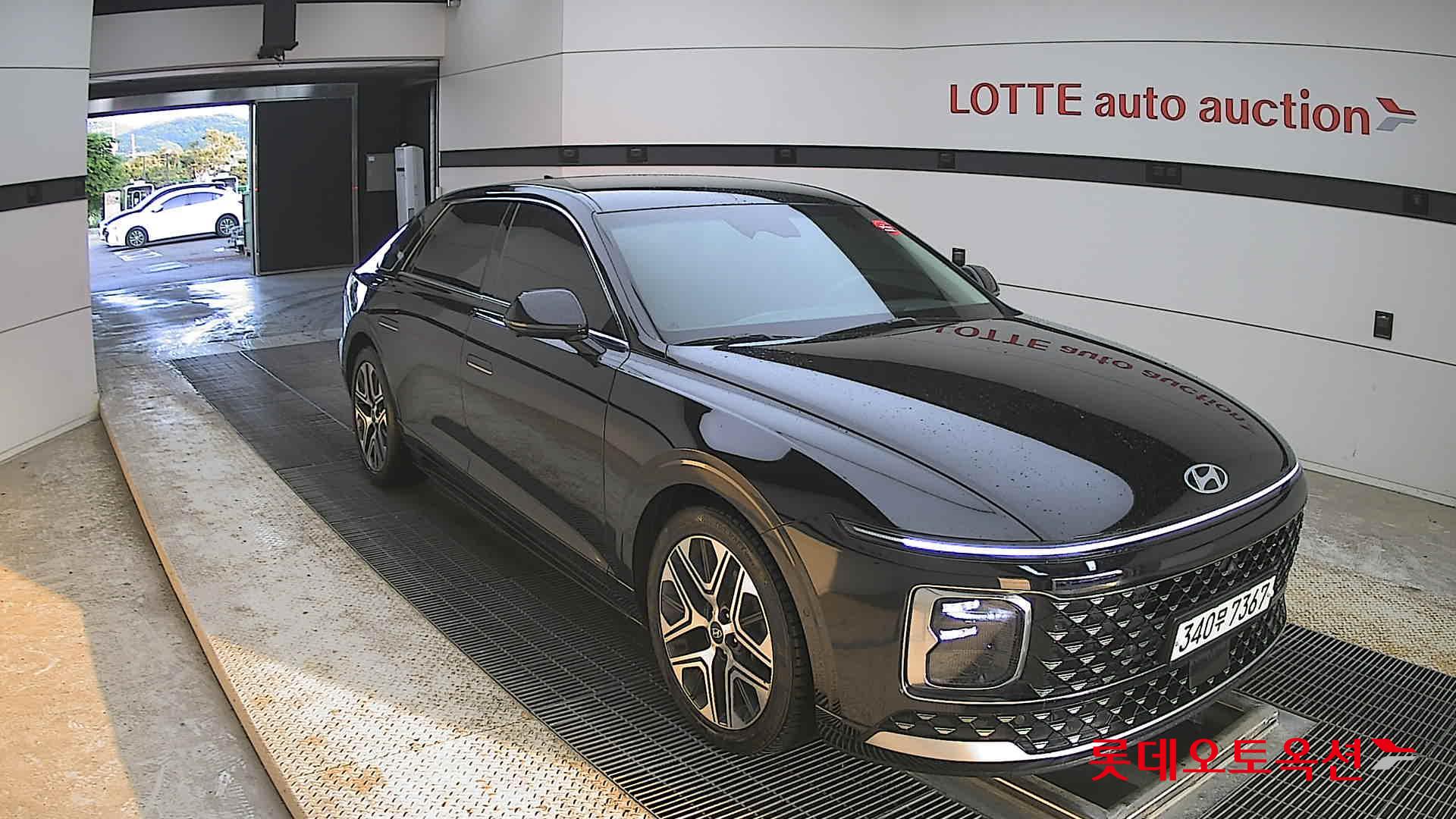 Hyundai Grandeur - 6
