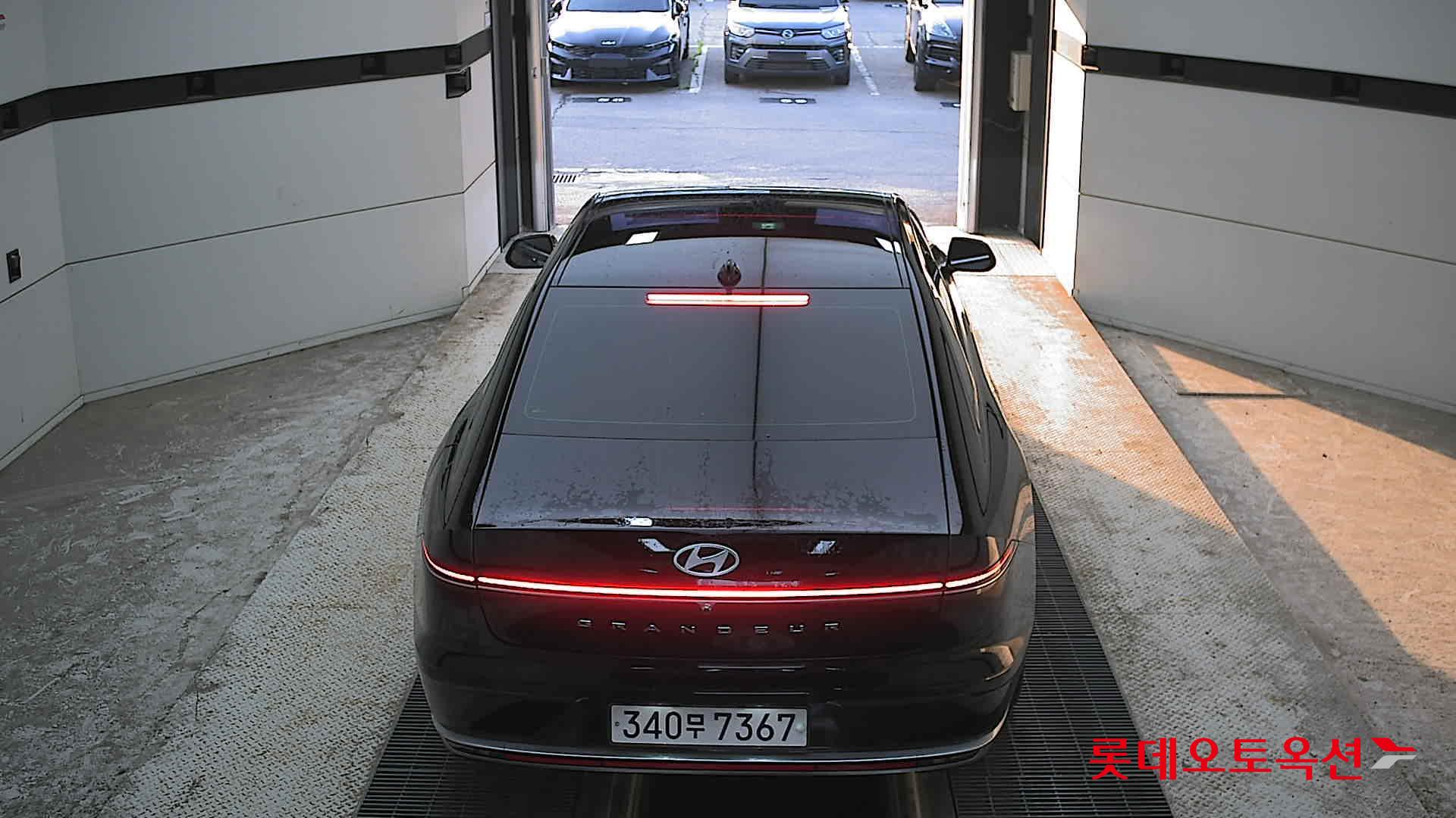 Hyundai Grandeur - 17