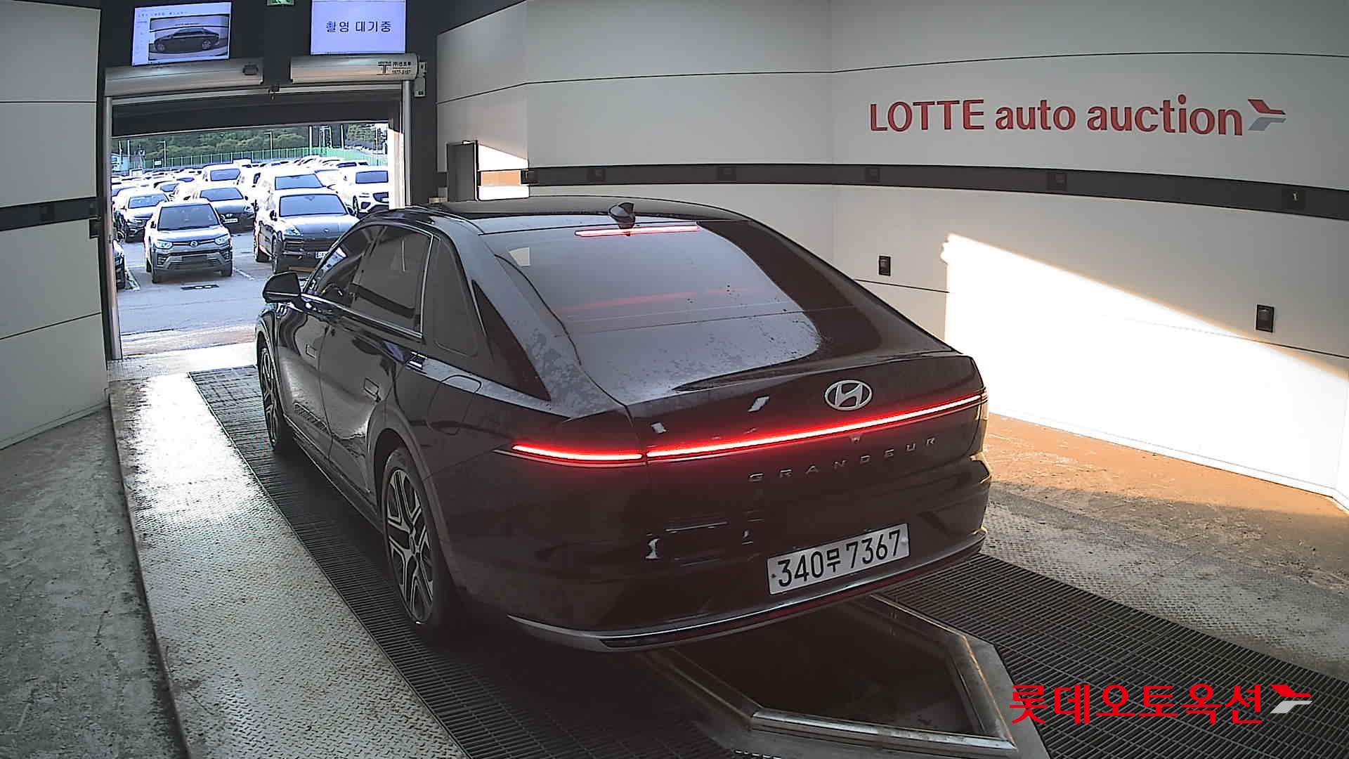 Hyundai Grandeur - 16
