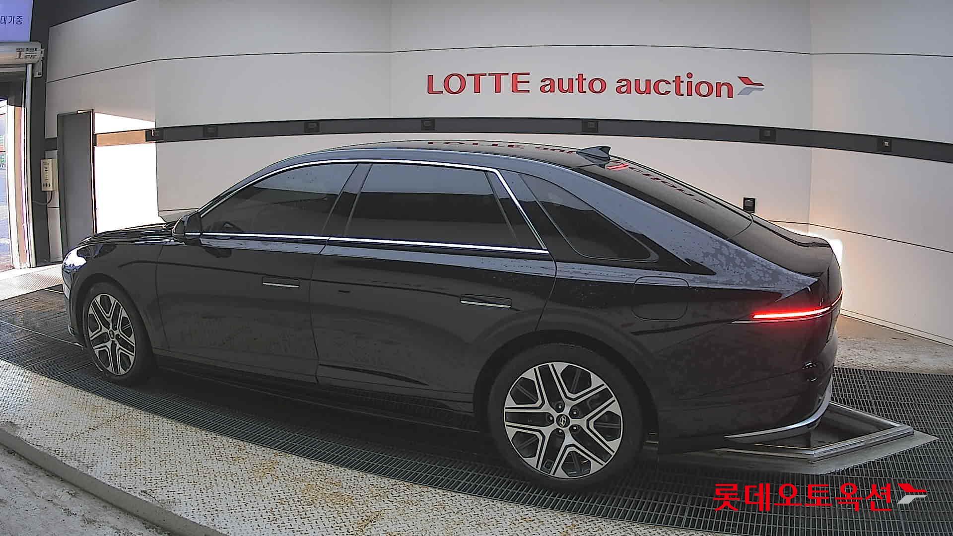 Hyundai Grandeur - 14