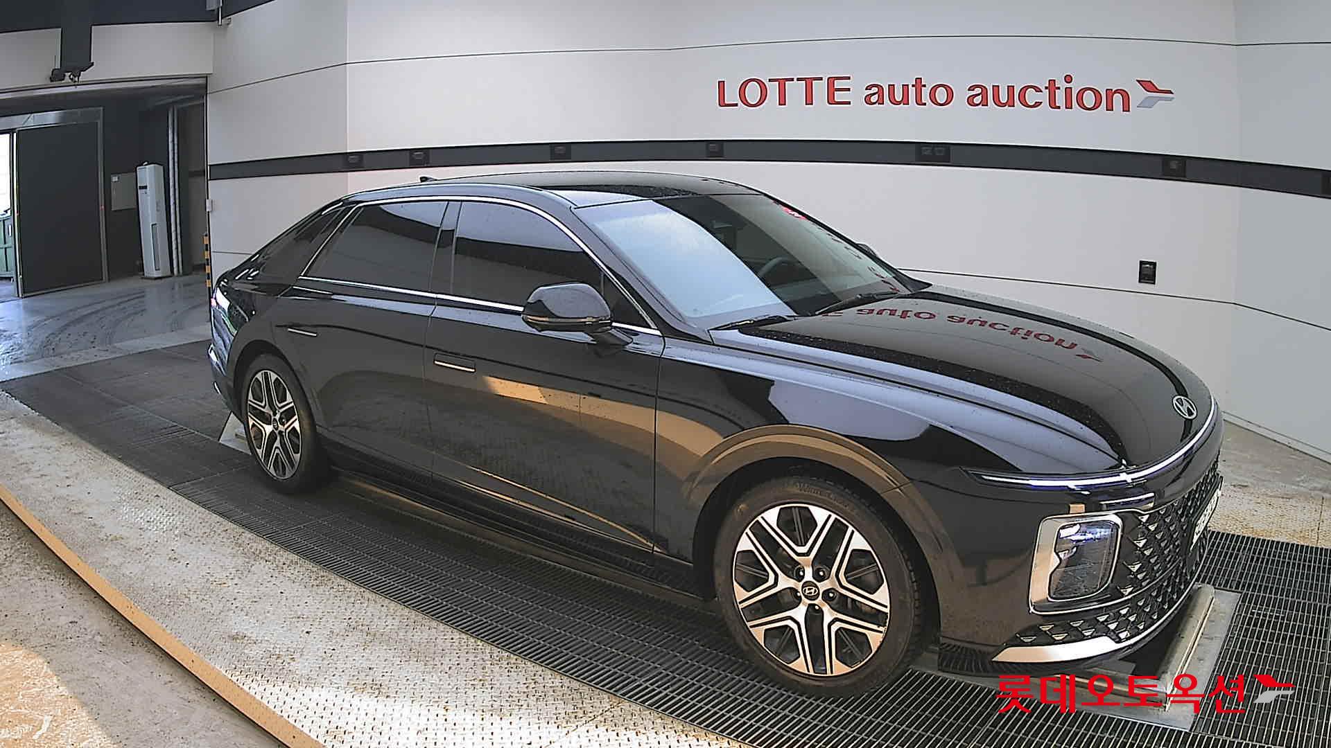 Hyundai Grandeur - 23