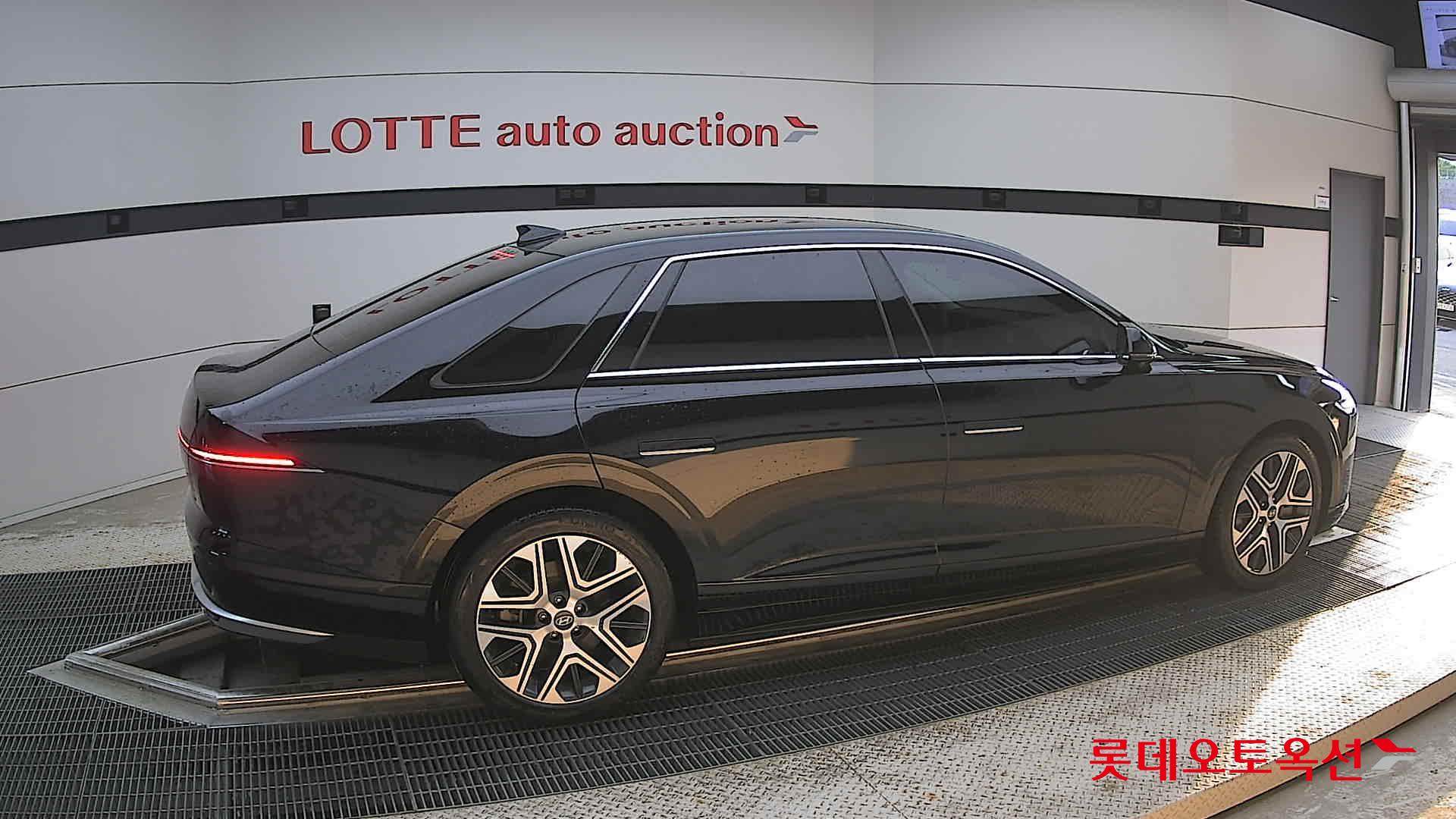 Hyundai Grandeur - 20