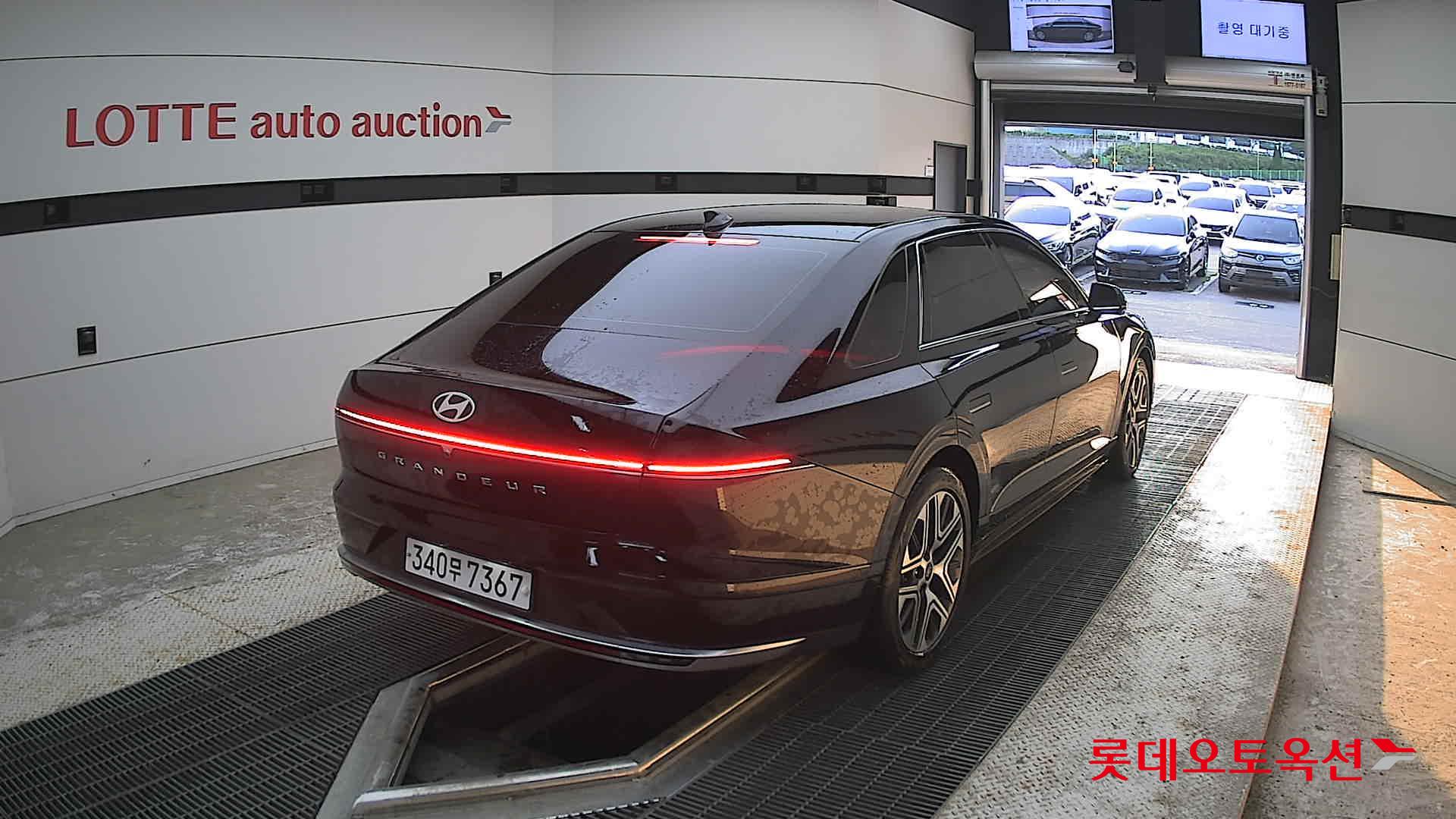Hyundai Grandeur - 18