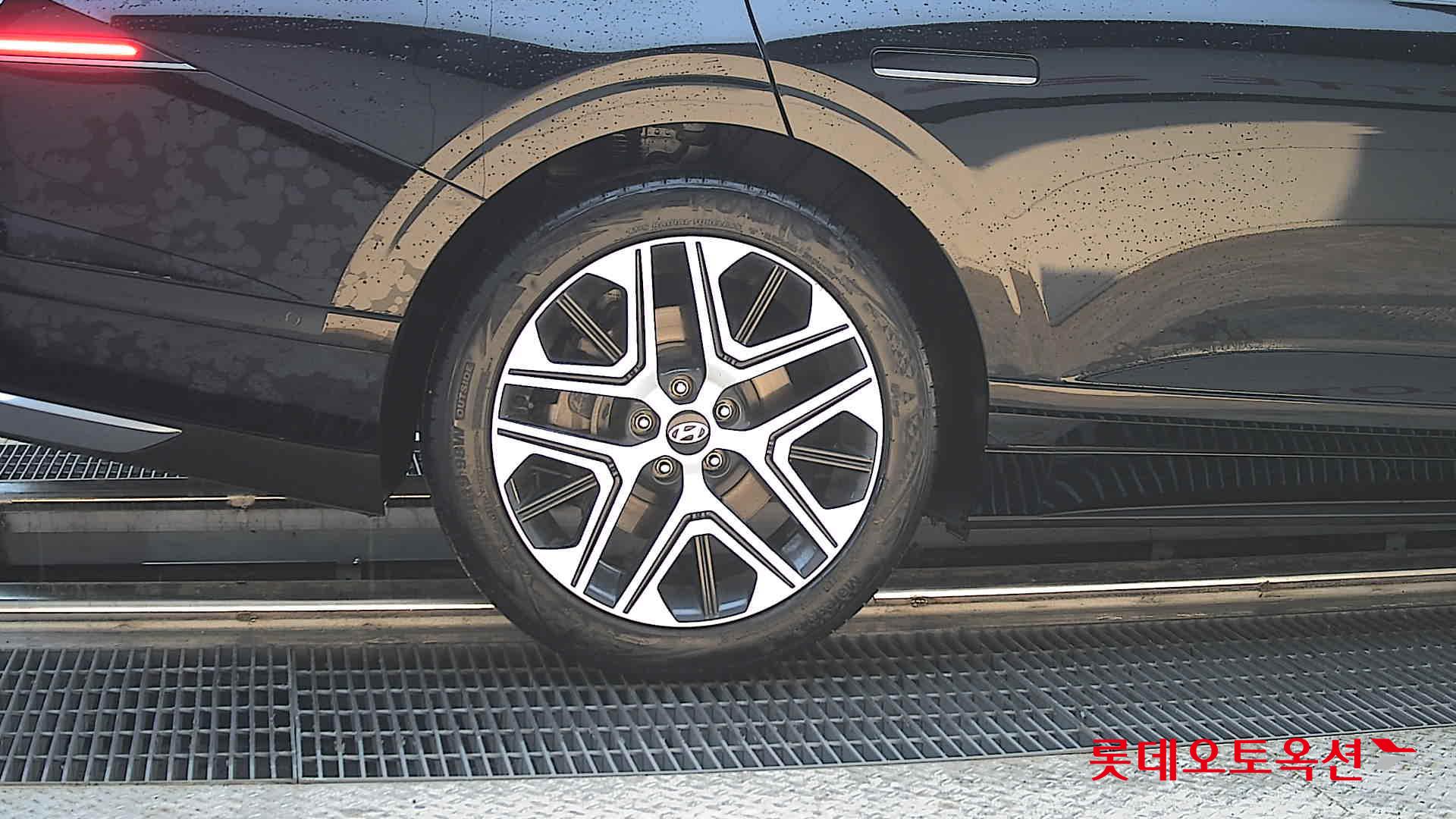 Hyundai Grandeur - 28