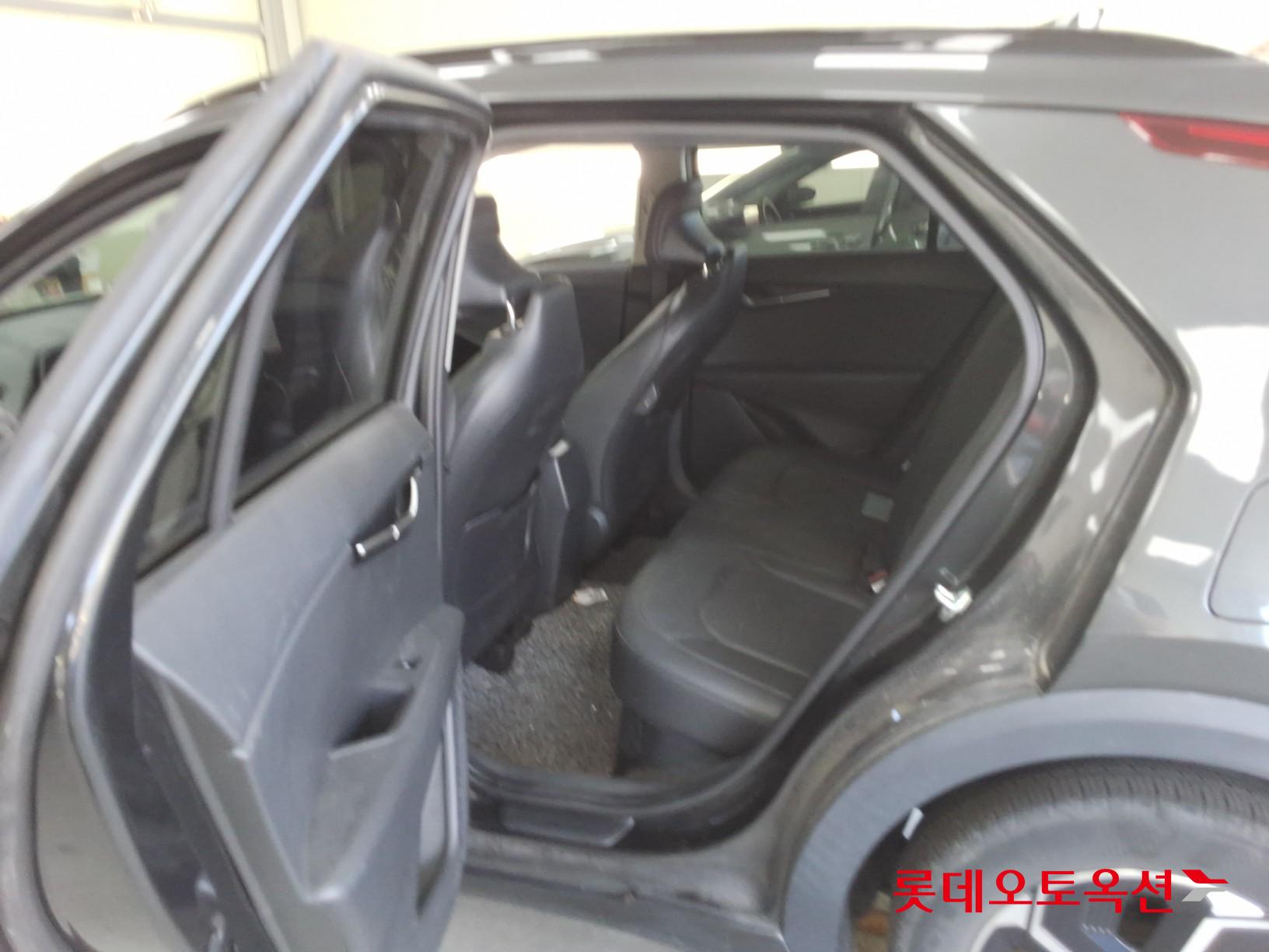 Kia Niro - 38