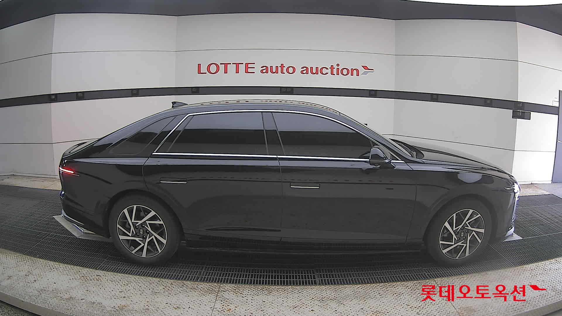 Hyundai Grandeur - 21