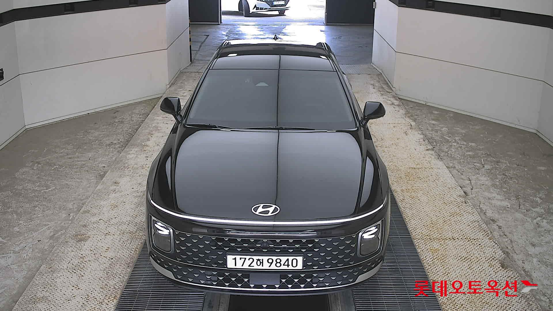 Hyundai Grandeur - 1