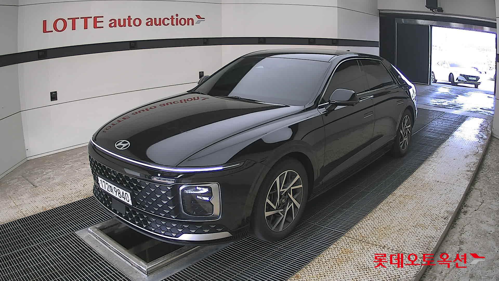 Hyundai Grandeur - 3