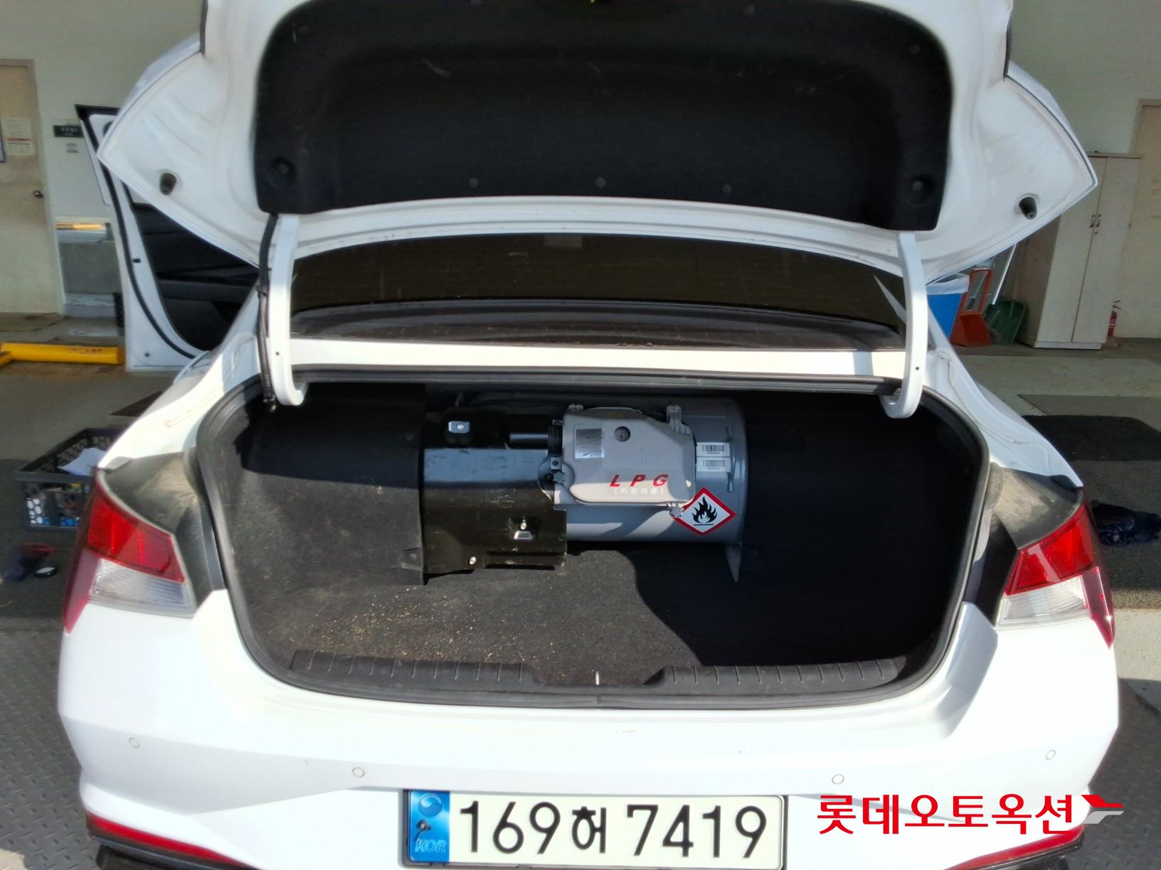 현대 아반떼 - 9