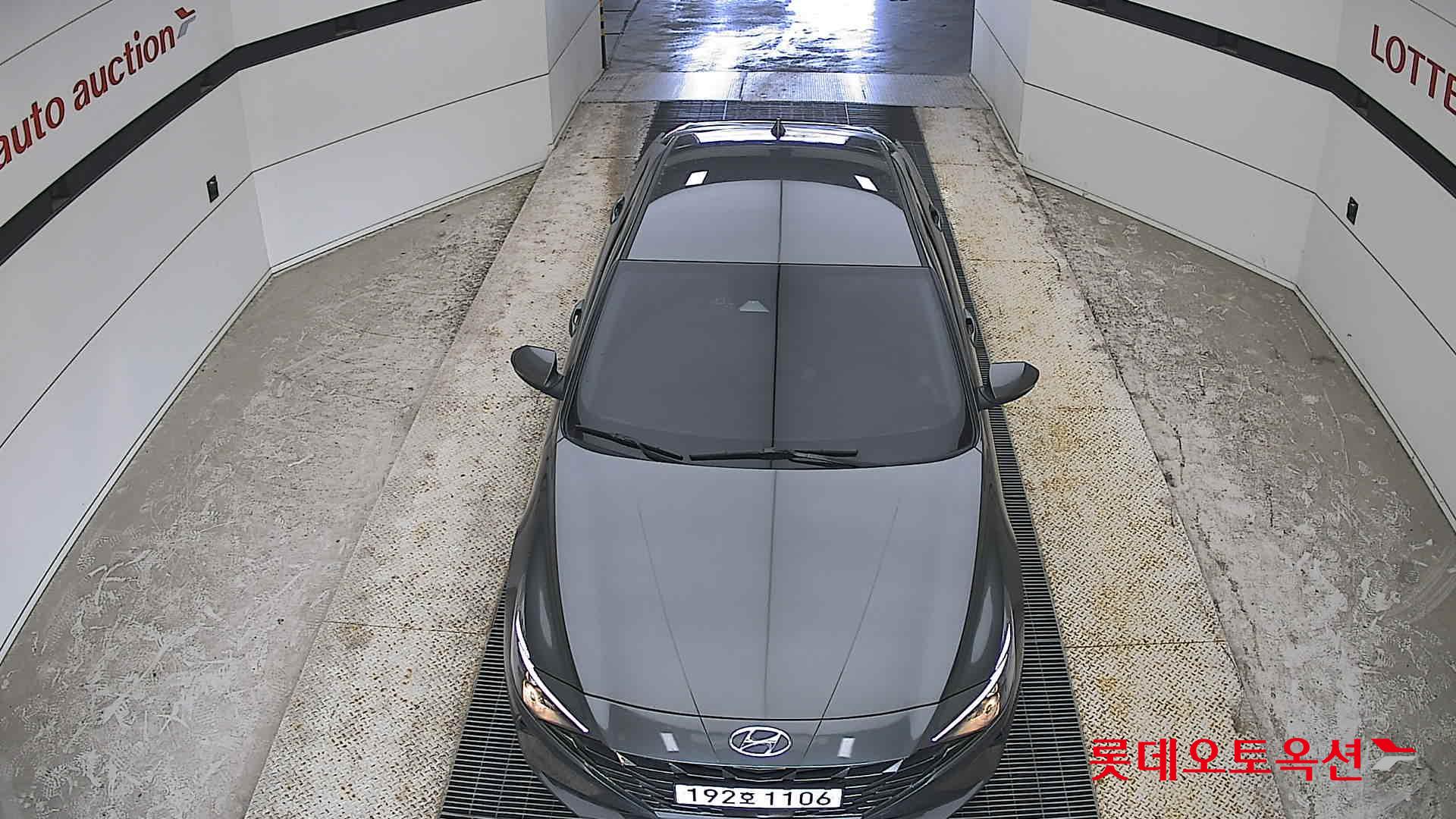 Hyundai Elantra - 7