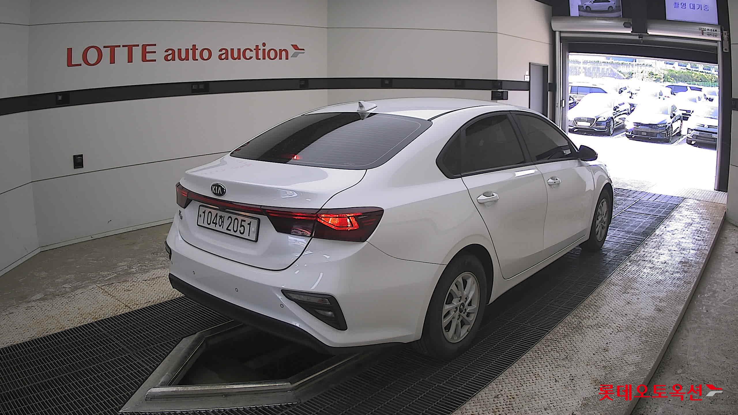 Kia K3 - 5