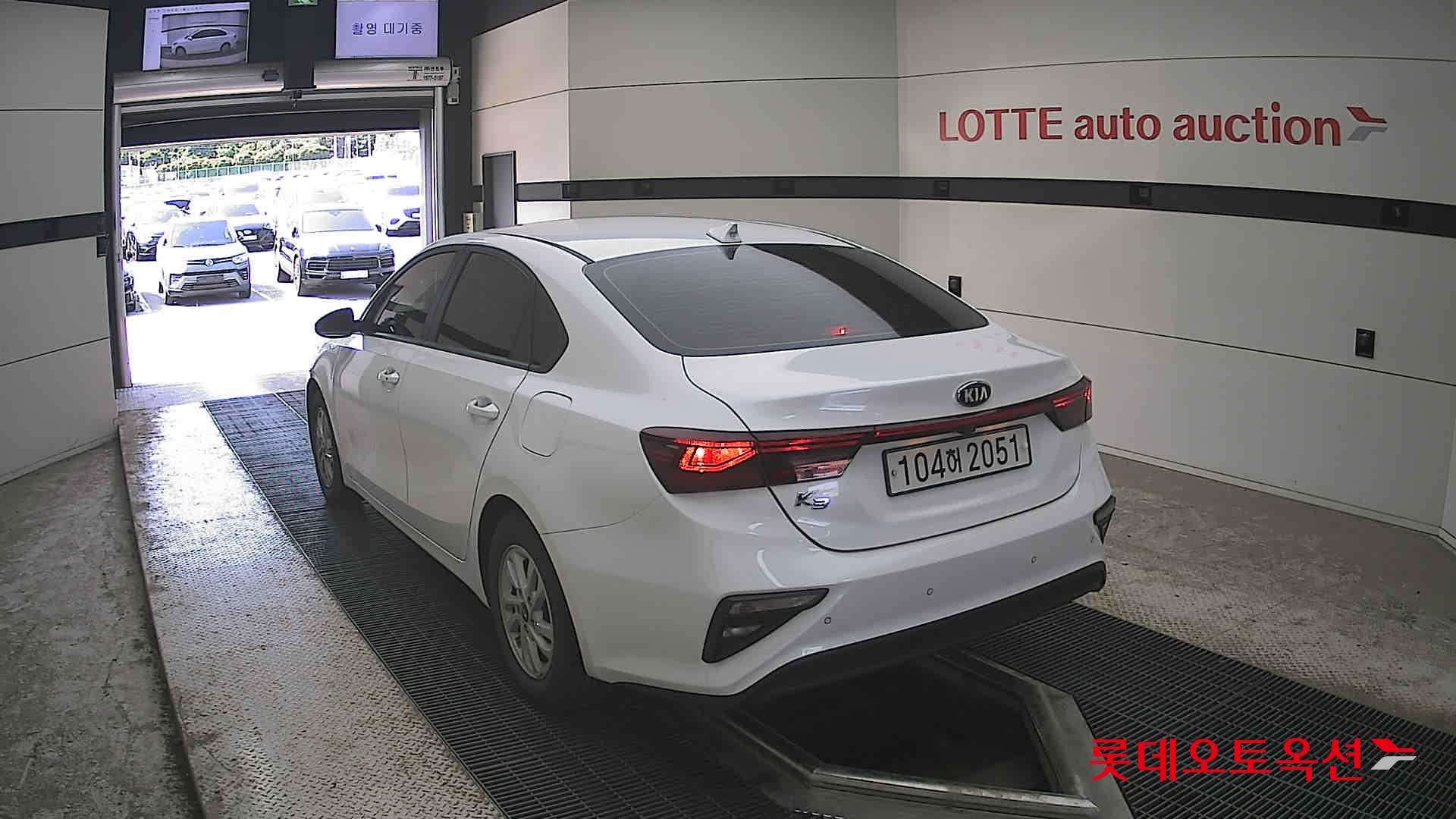 Kia K3 - 16