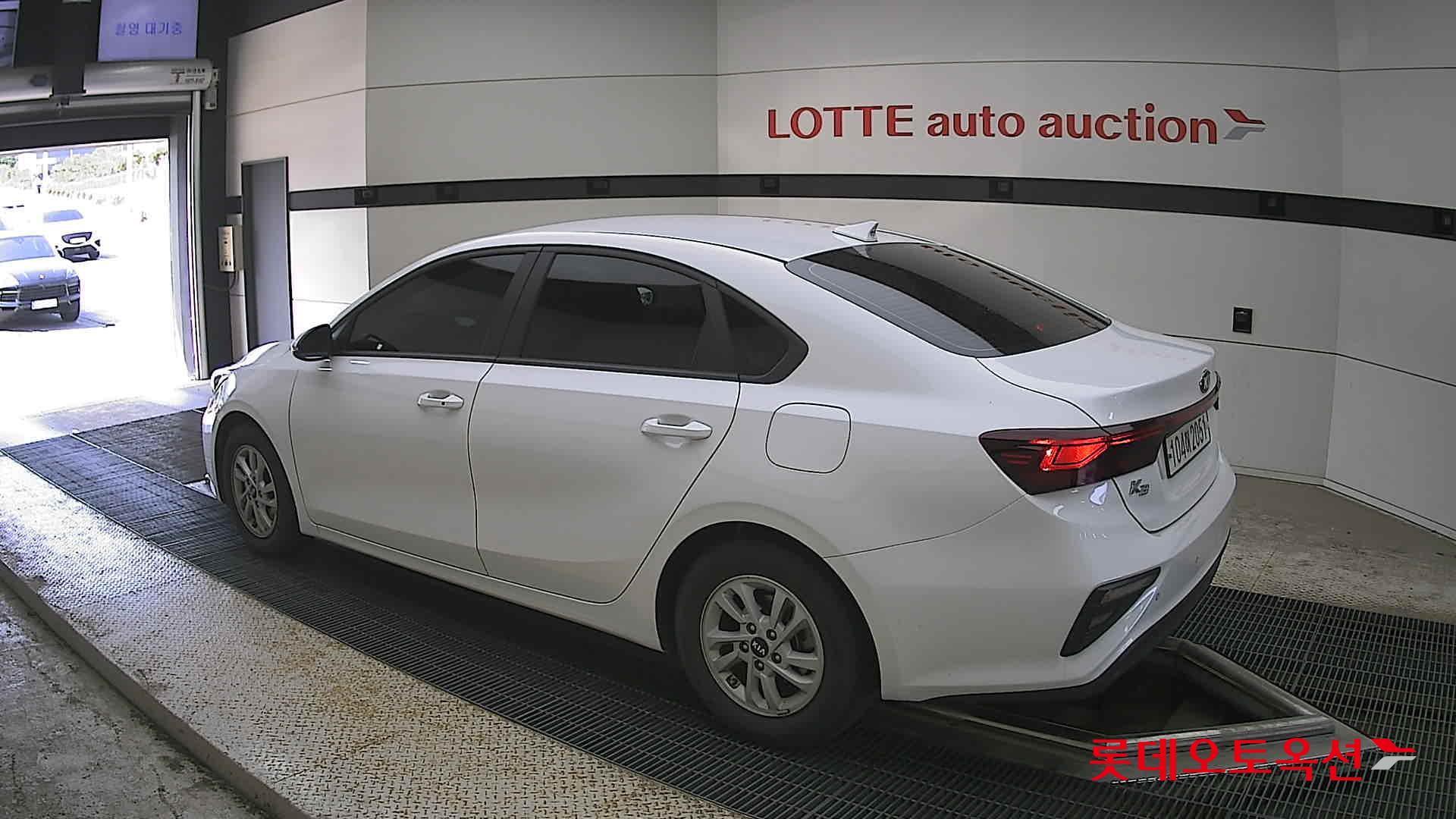 Kia K3 - 15