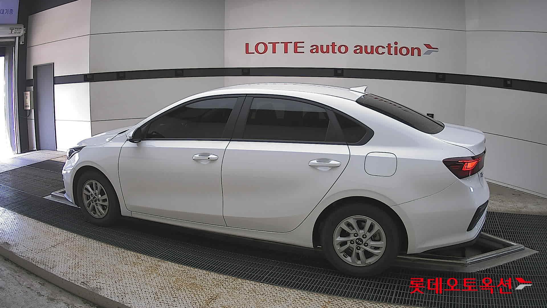 Kia K3 - 14