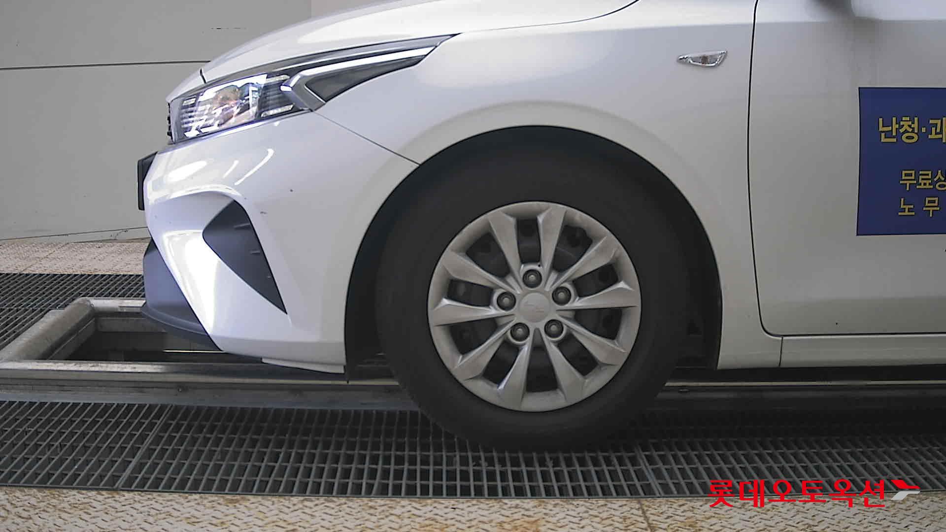 Kia K3 - 25