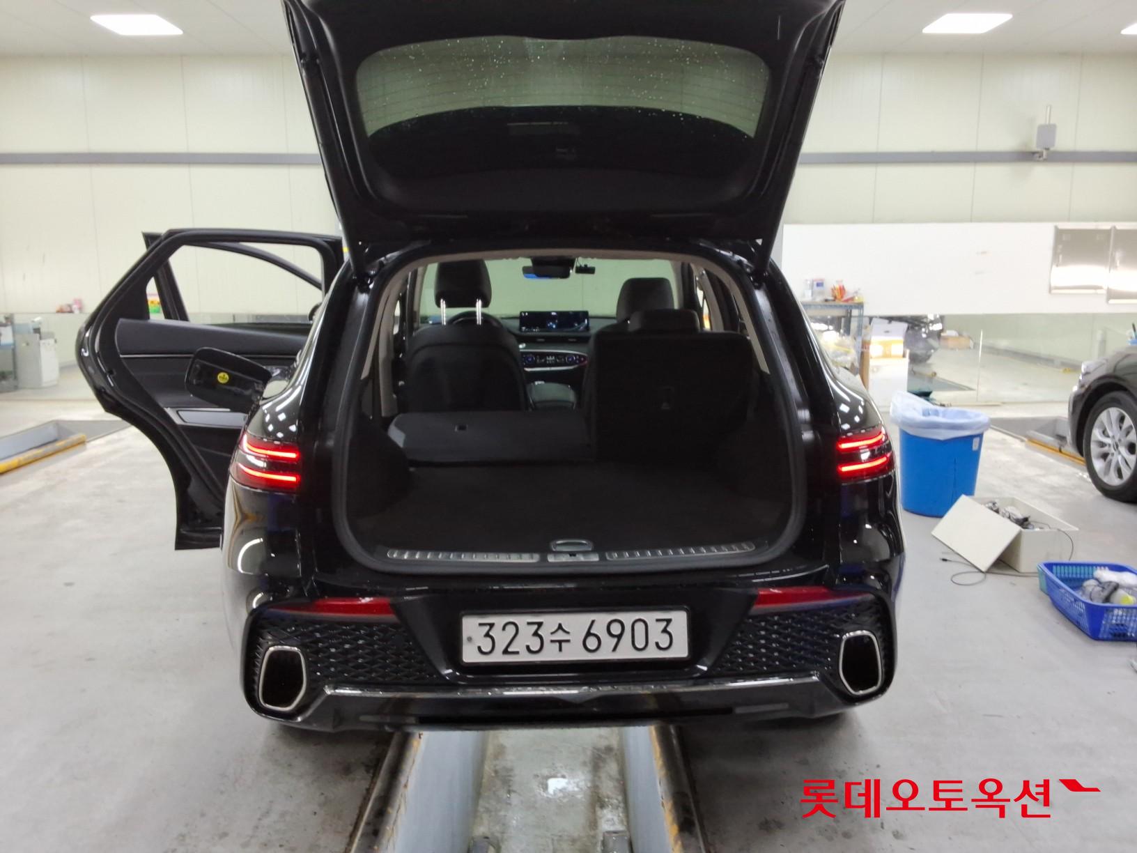 제네시스 GV70 - 9
