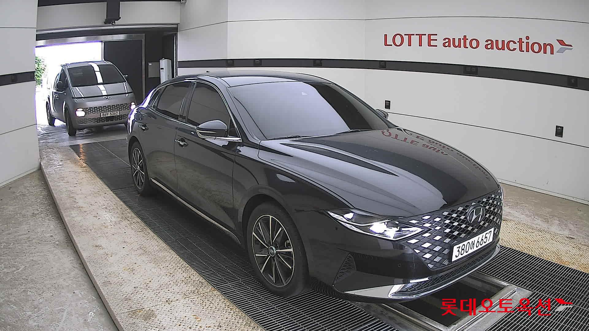 Hyundai Grandeur - 6