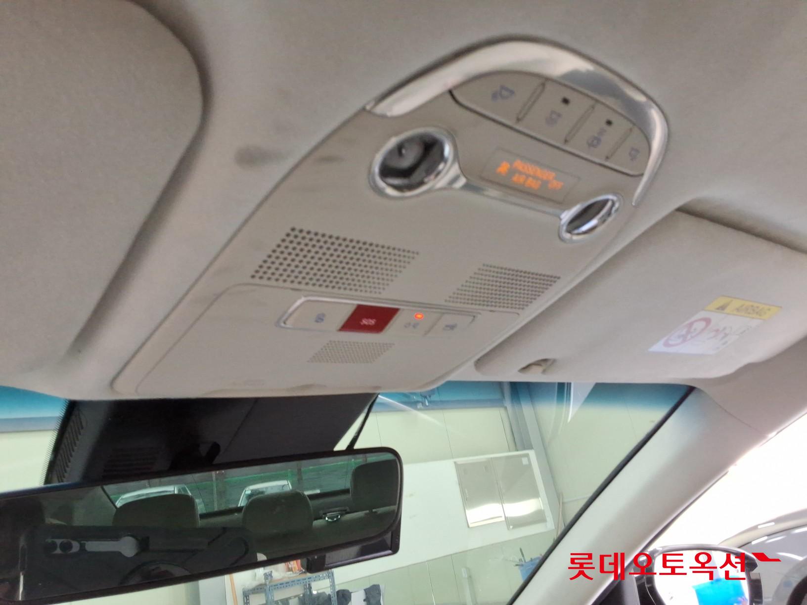 Hyundai Grandeur - 32