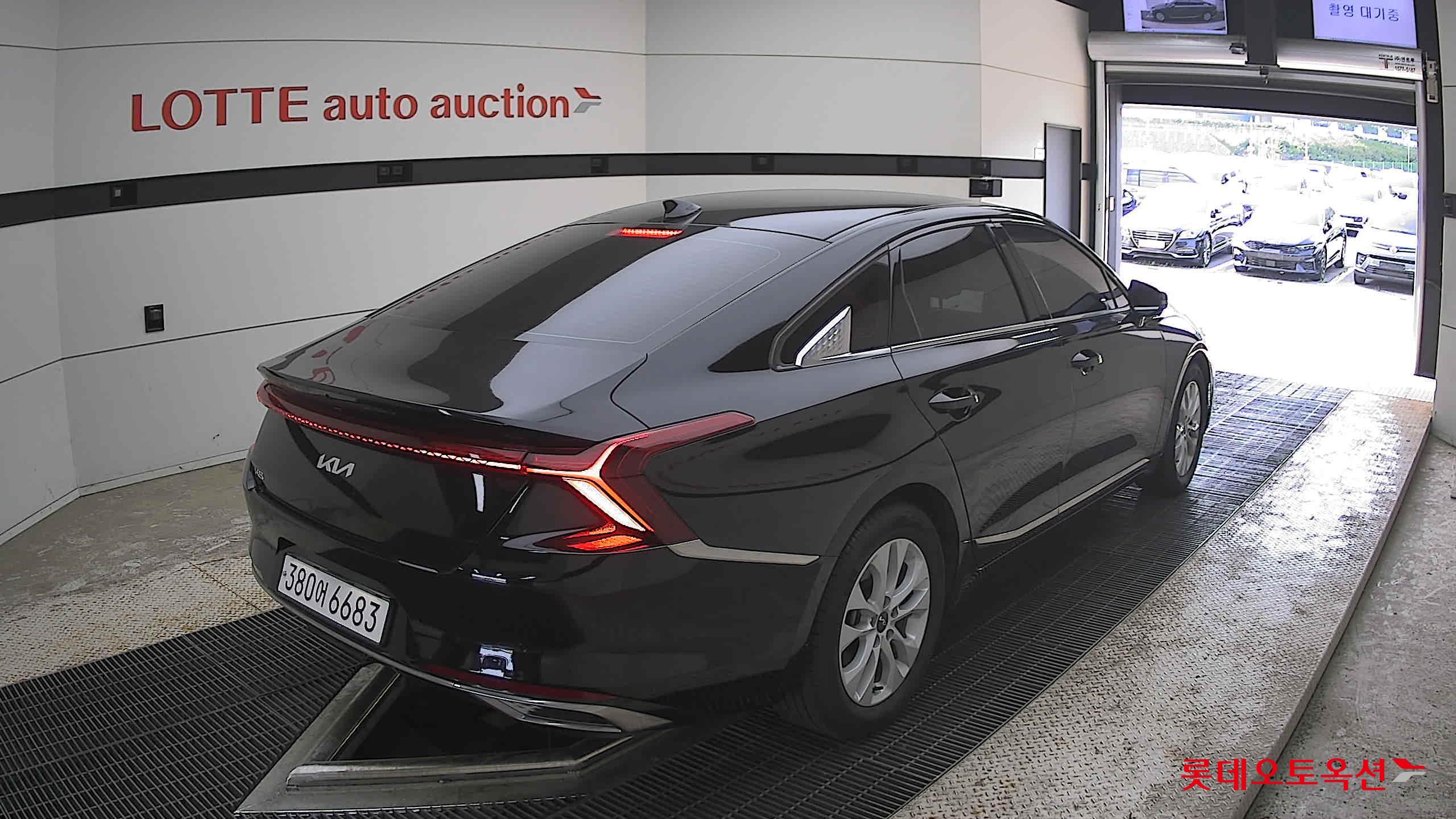 Kia K8 - 5