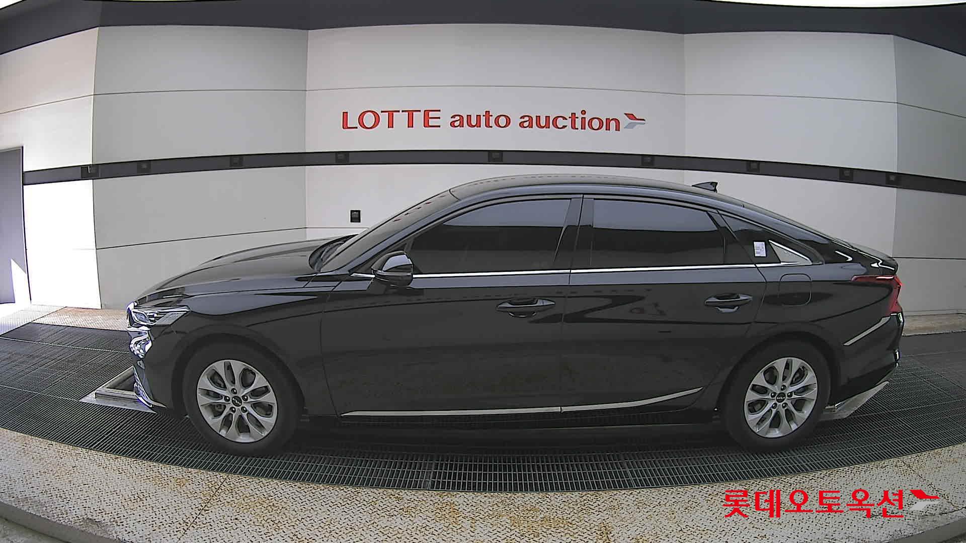 Kia K8 - 13