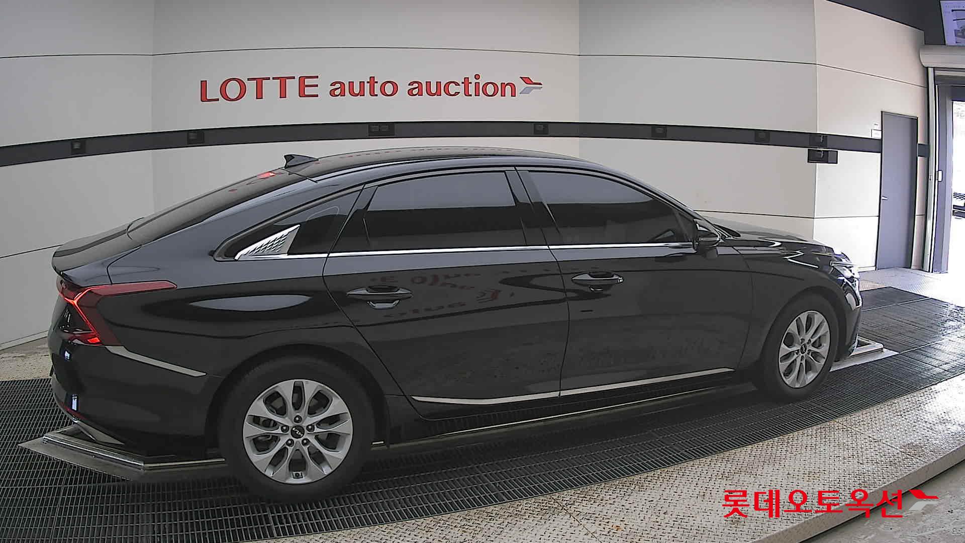Kia K8 - 20
