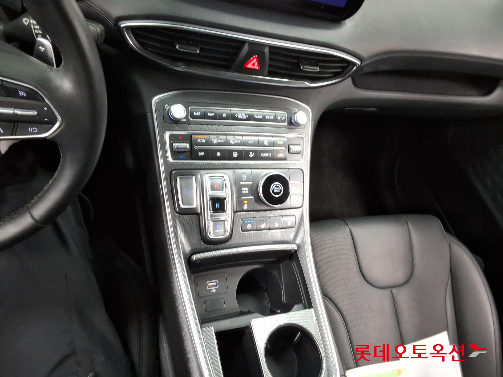 Hyundai Santa Fe - 34