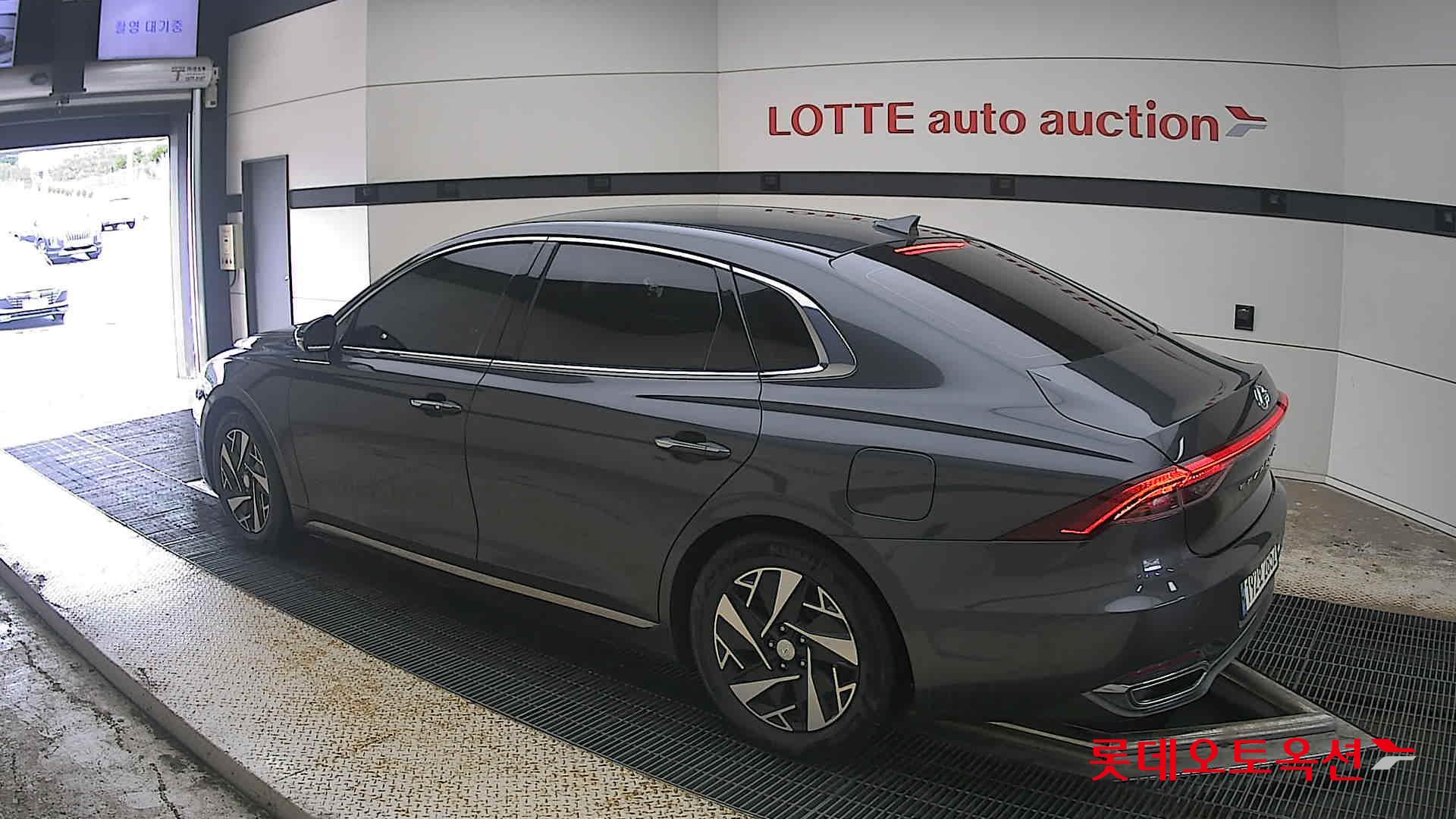 2022 - hyundai grandeur