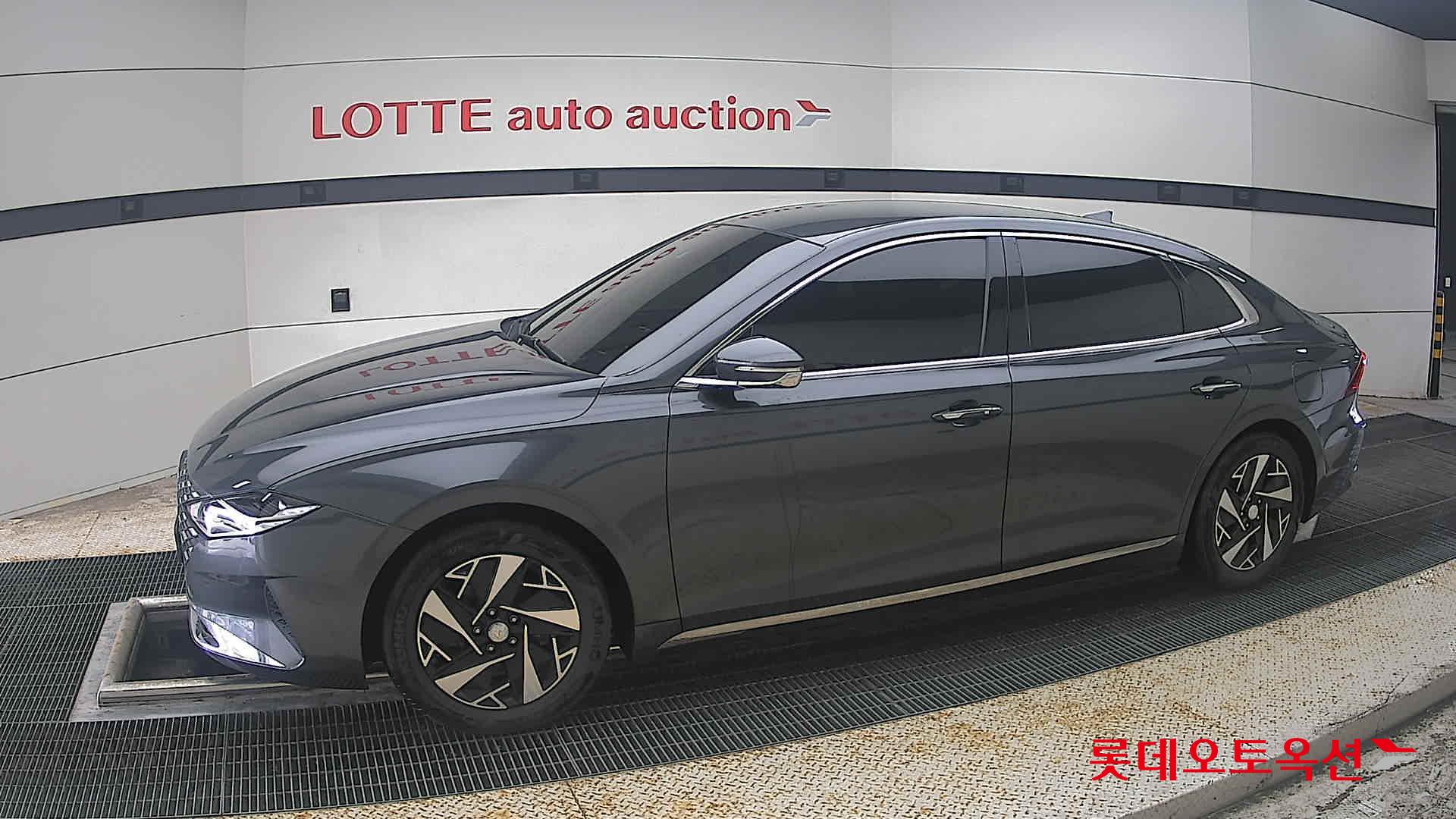 2022 - hyundai grandeur