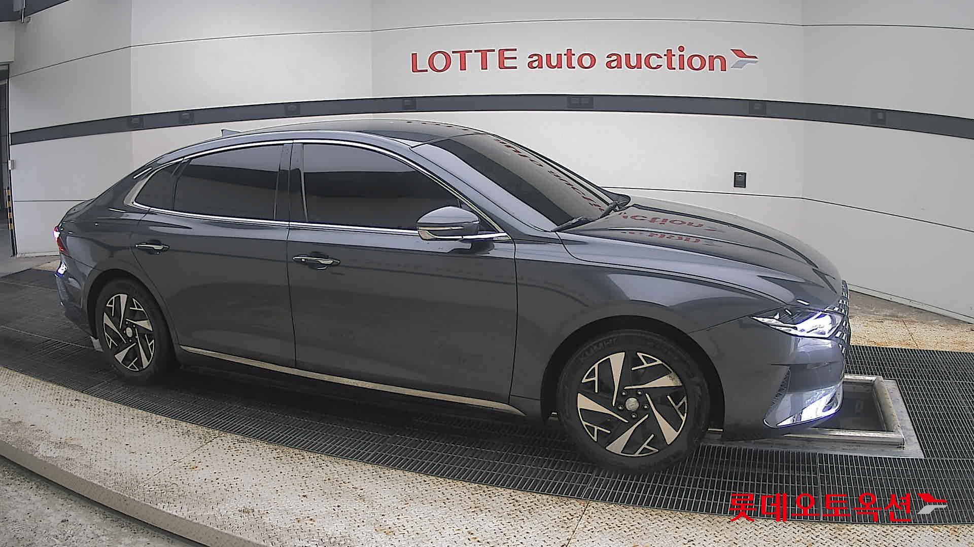 2022 - hyundai grandeur