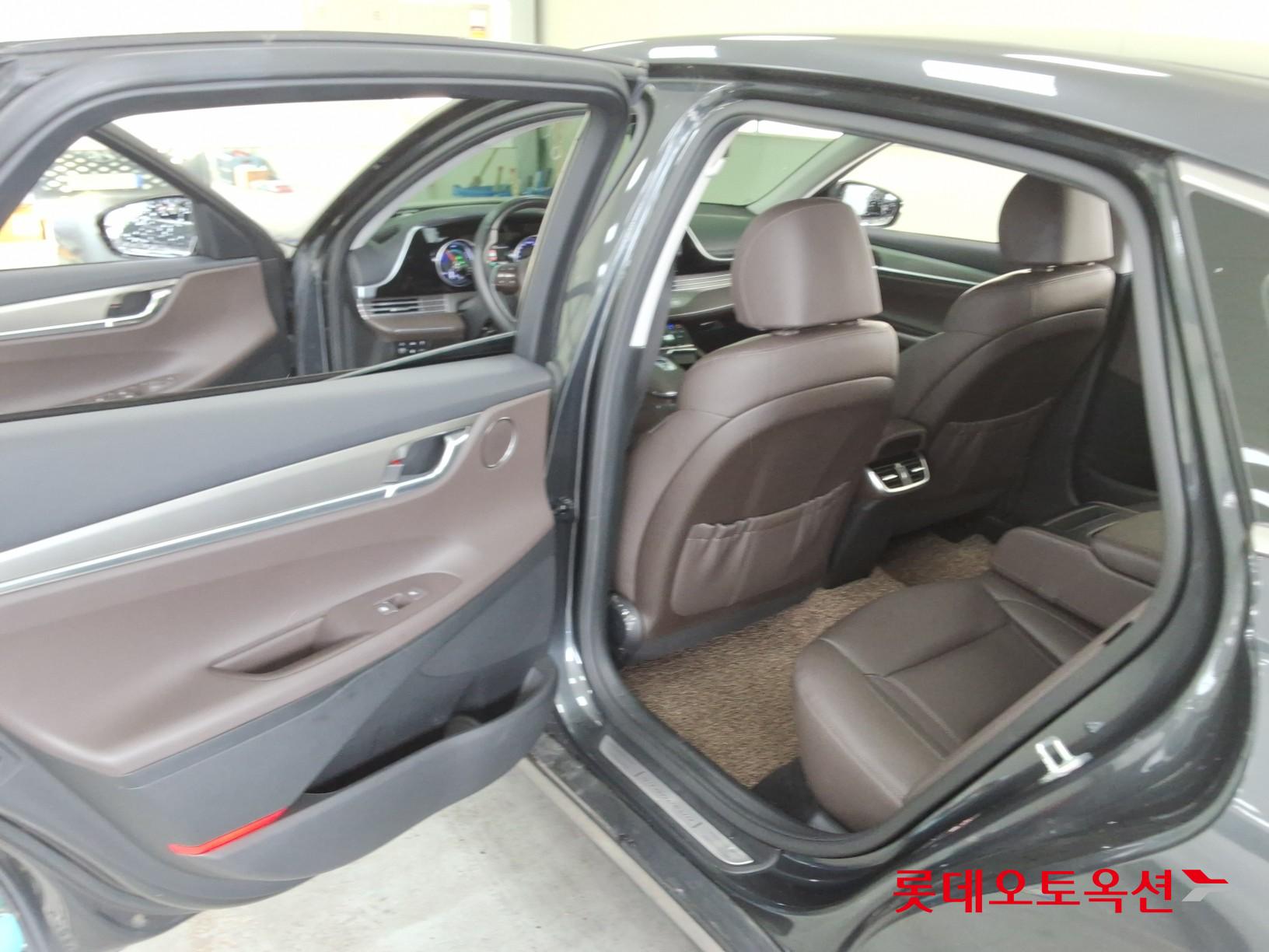 2022 - hyundai grandeur