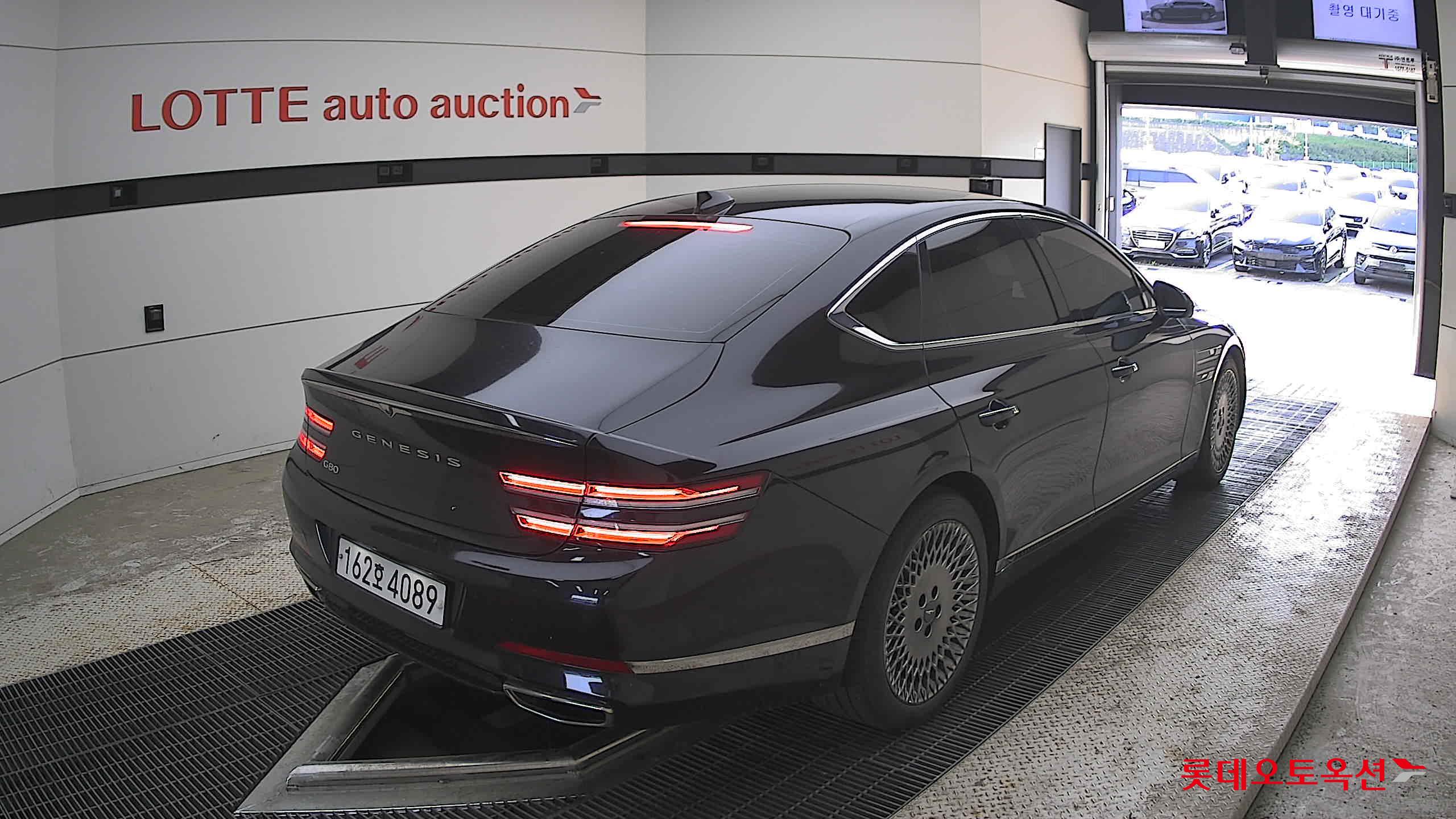 Genesis G80 - 5